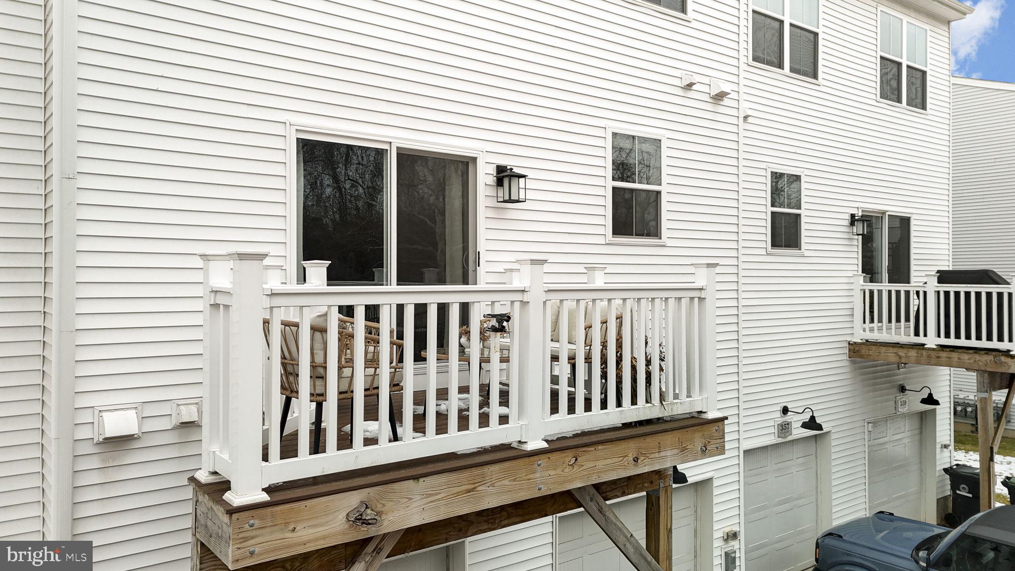 STEELPOINTE - Residential