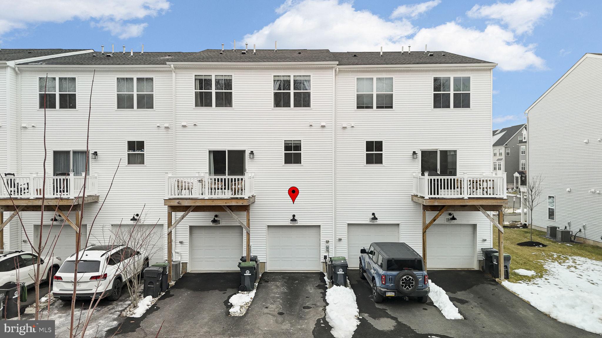 STEELPOINTE - Residential