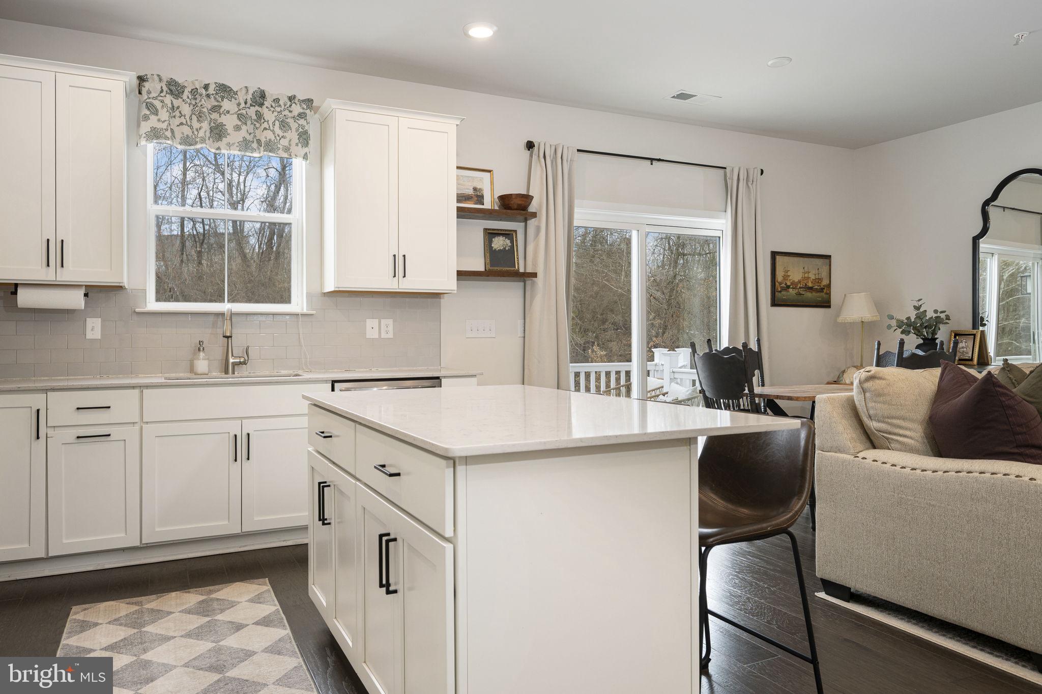 STEELPOINTE - Residential