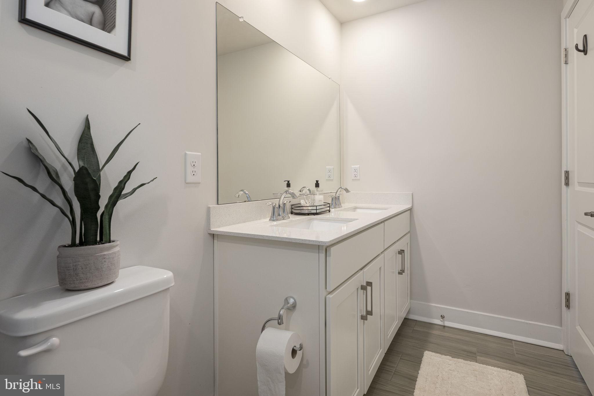 STEELPOINTE - Residential