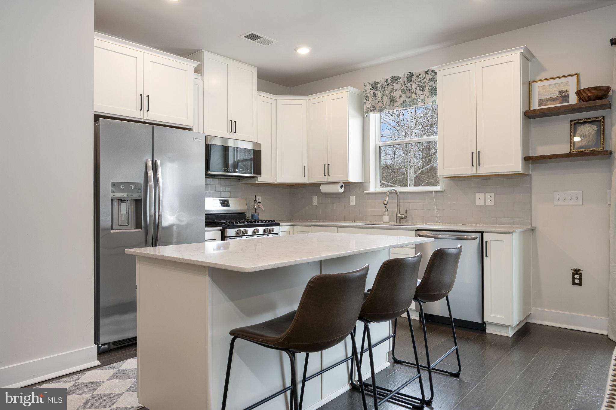 STEELPOINTE - Residential