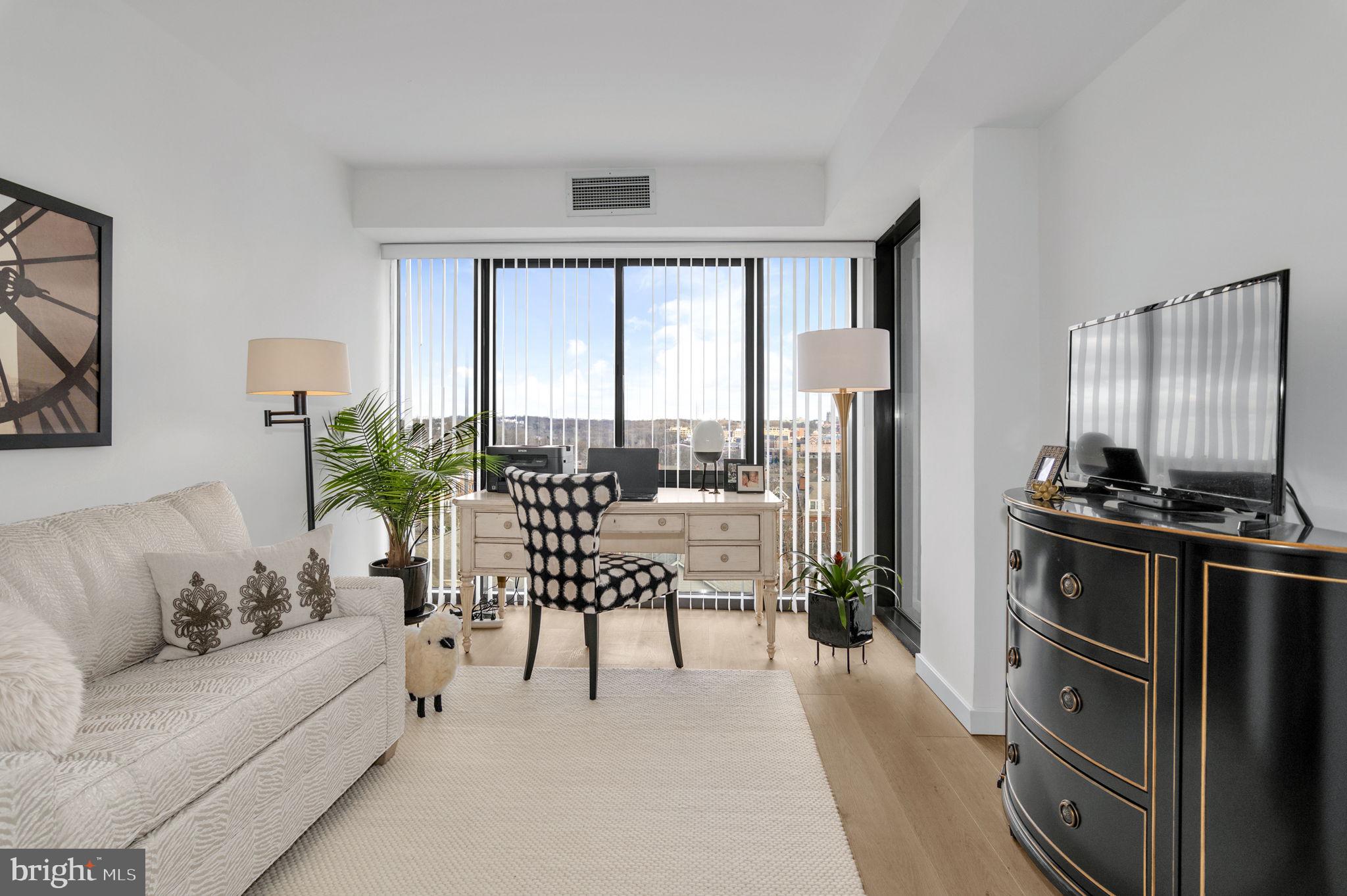 ATRIUM CONDO - Residential