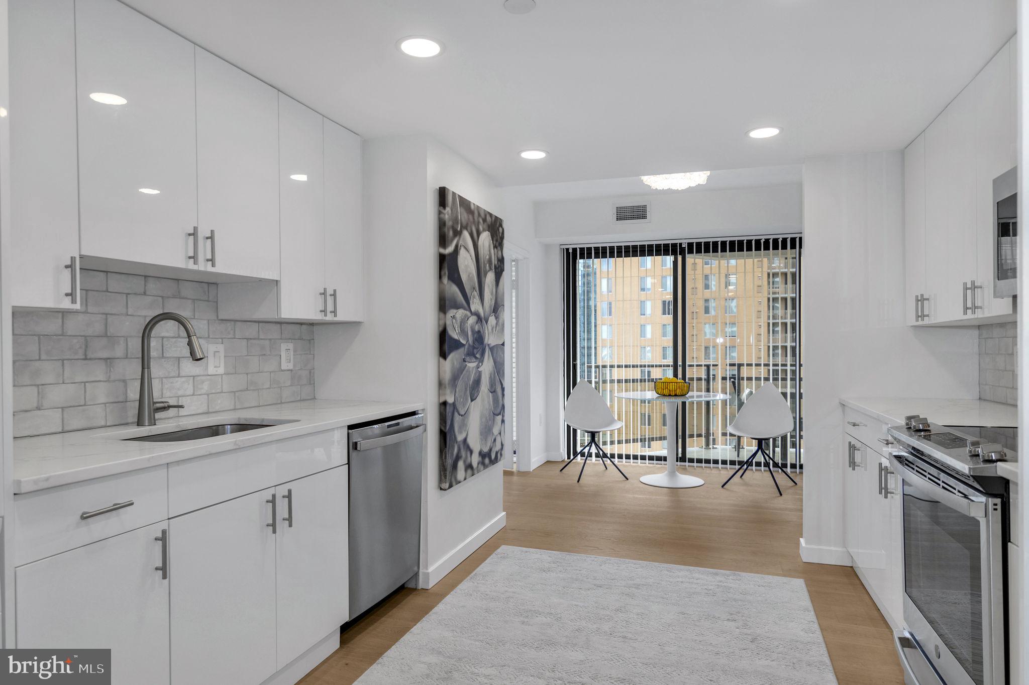 ATRIUM CONDO - Residential