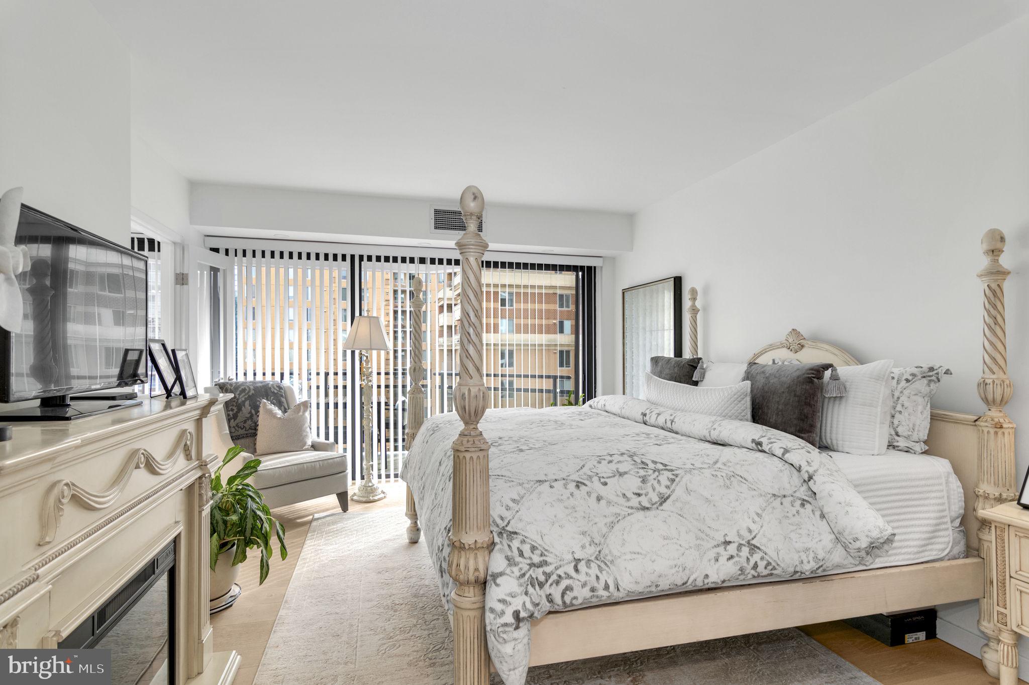 ATRIUM CONDO - Residential