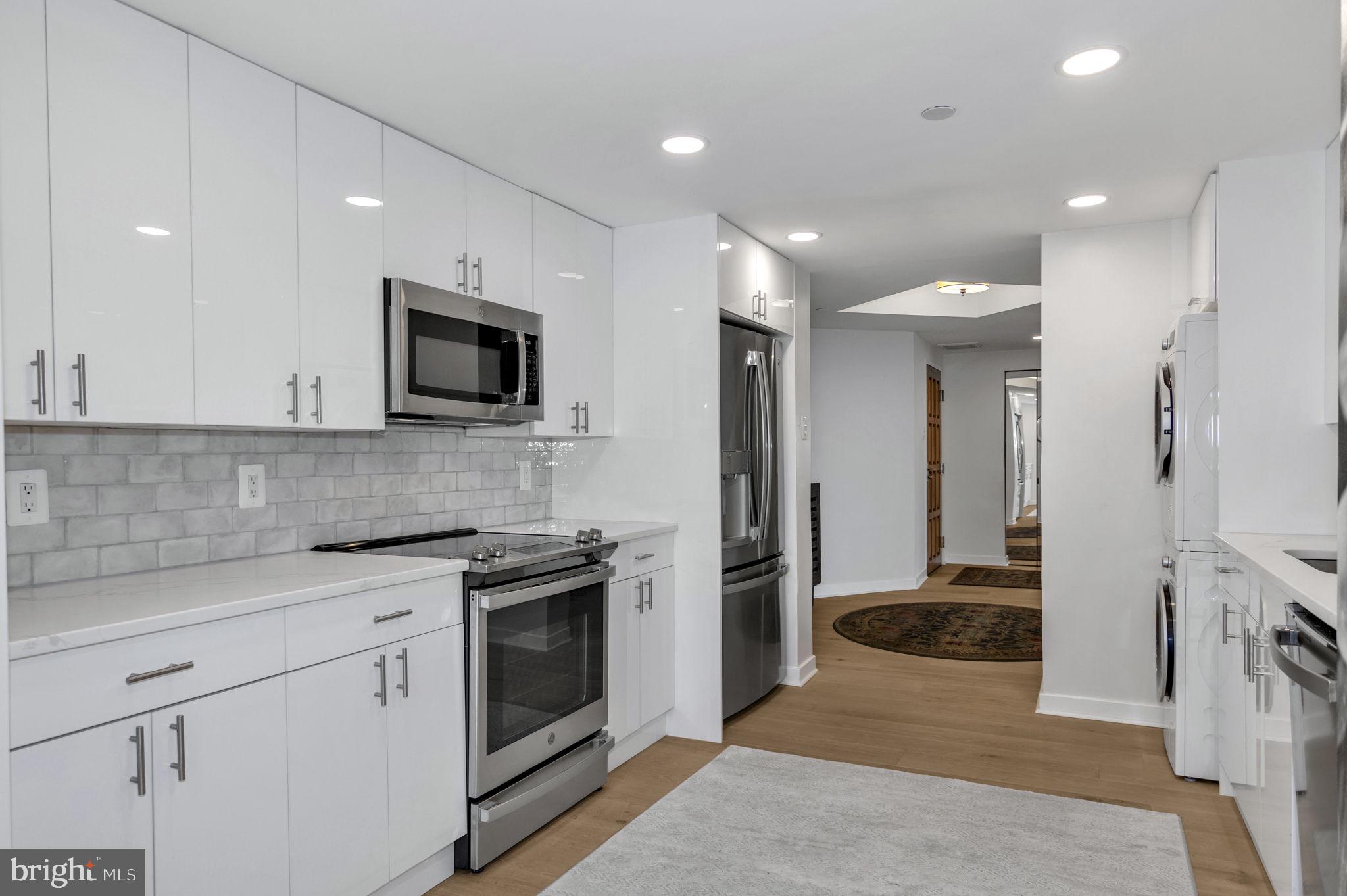 ATRIUM CONDO - Residential