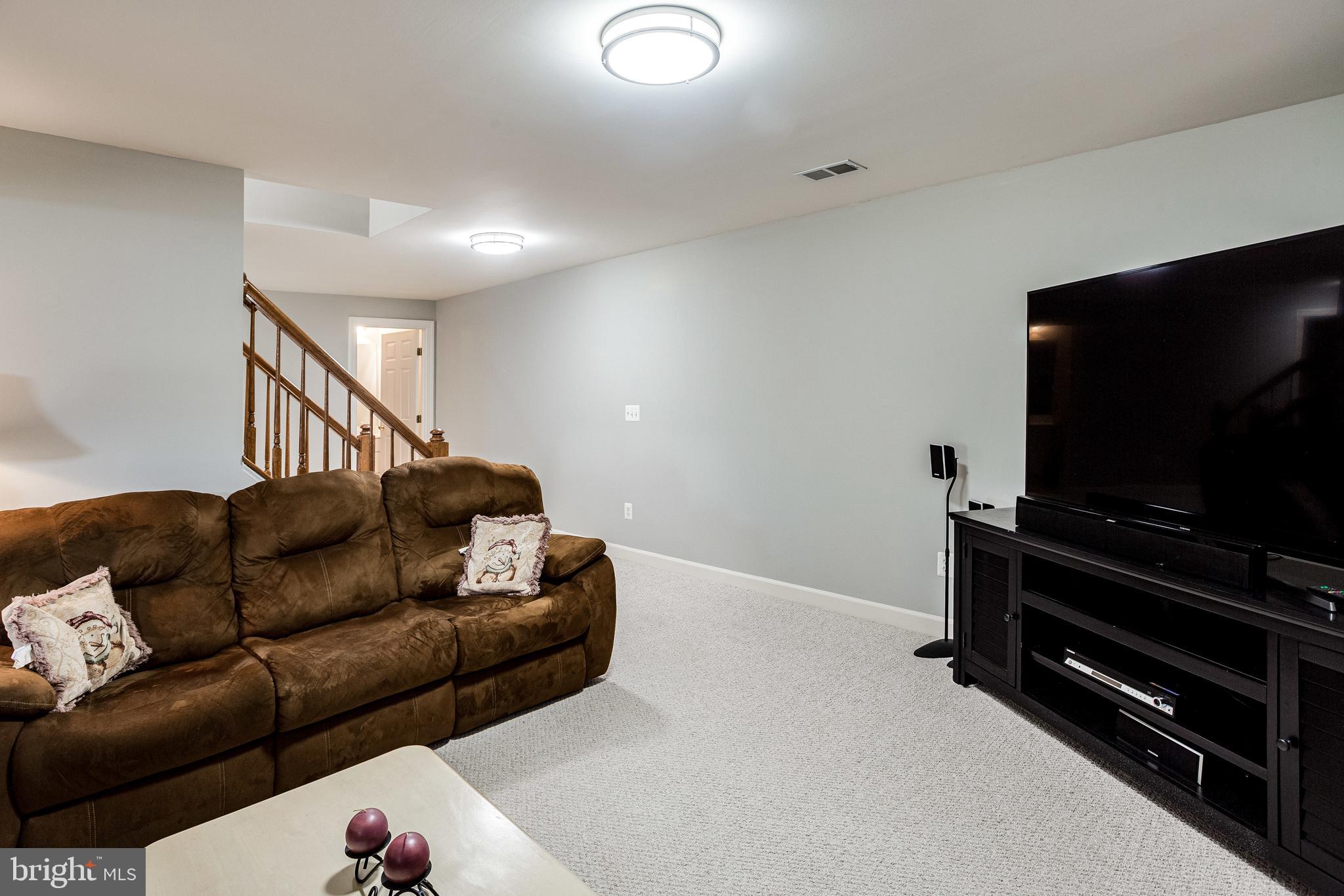 POTOMAC STATION - Residential