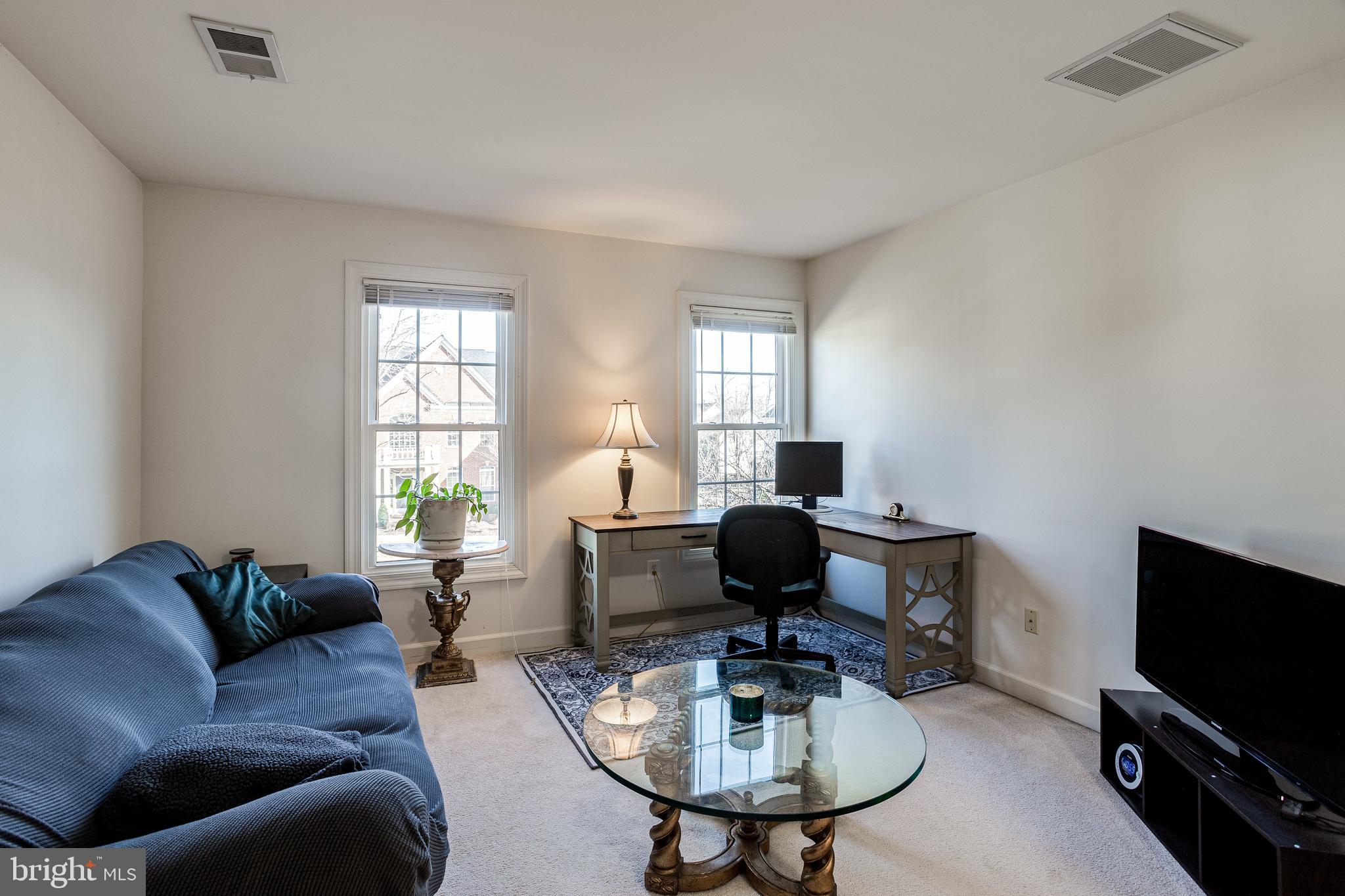 POTOMAC STATION - Residential