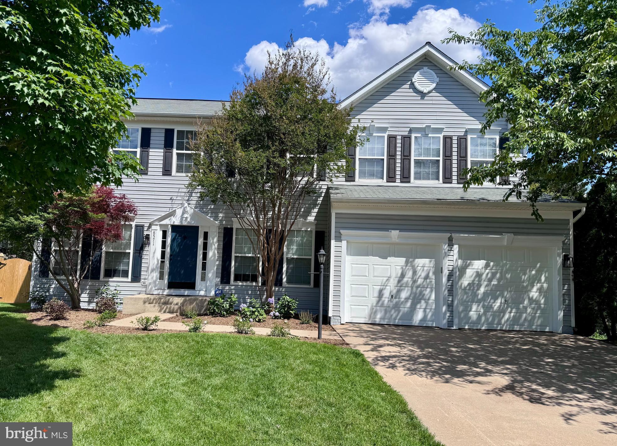 8571 ROTHBURY DRIVE