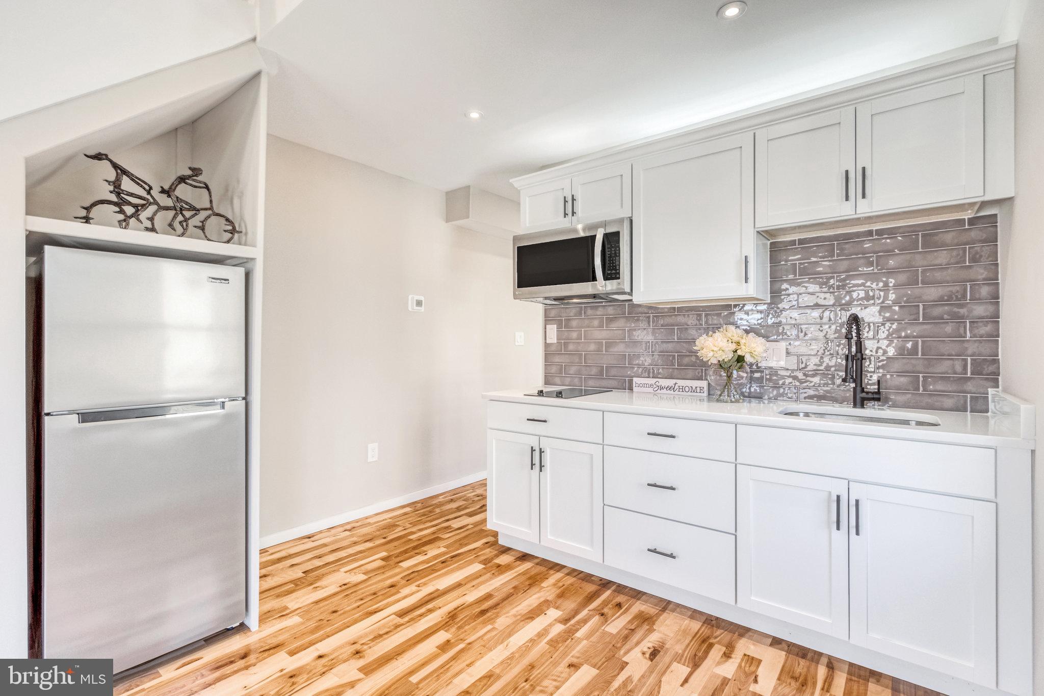 LORD FAIRFAX ESTATES - Residential Lease