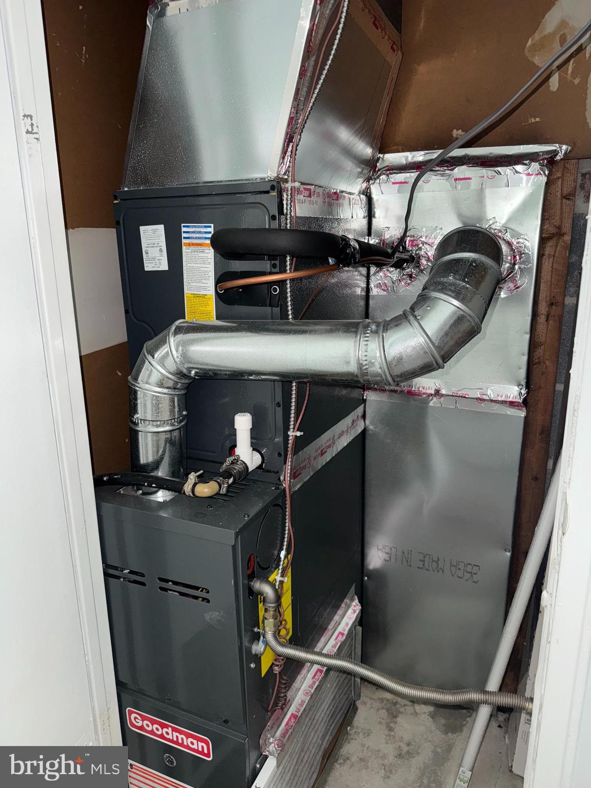 BELLS CORNER - Residential