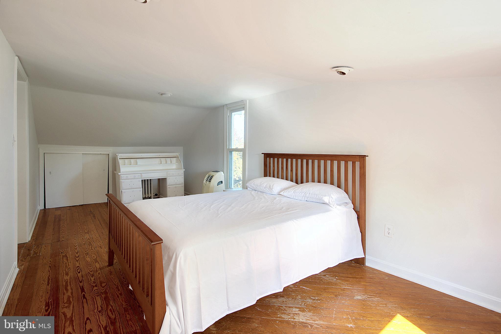 LYON VILLAGE - Residential