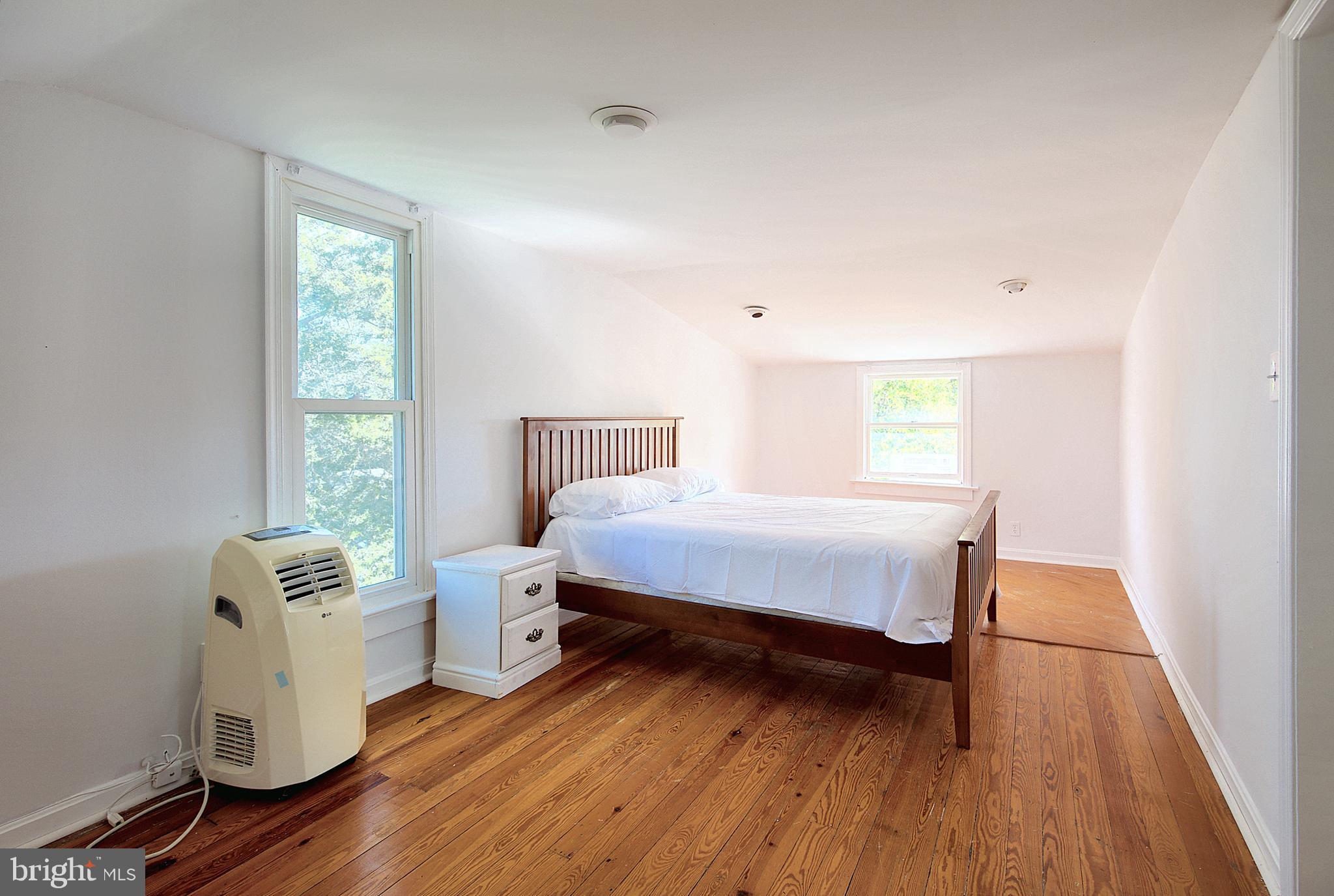 LYON VILLAGE - Residential