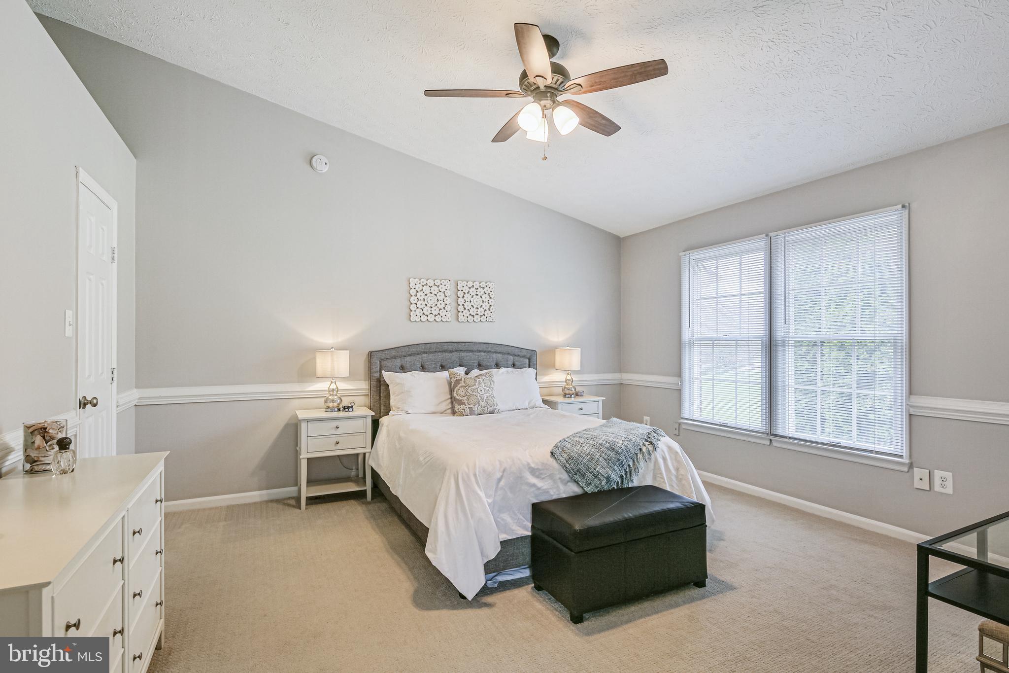 HOBBITS GLEN - Residential