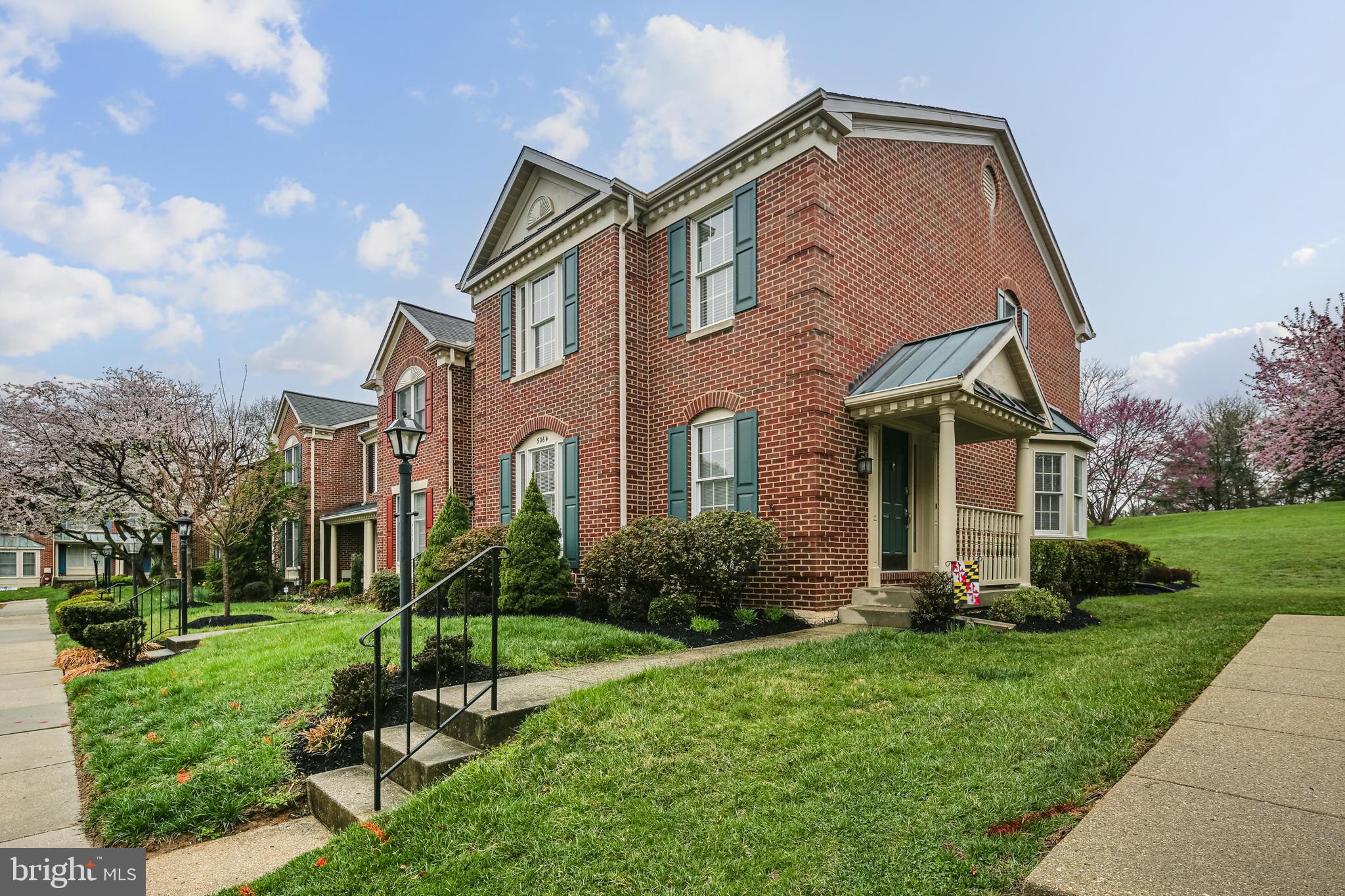 HOBBITS GLEN - Residential