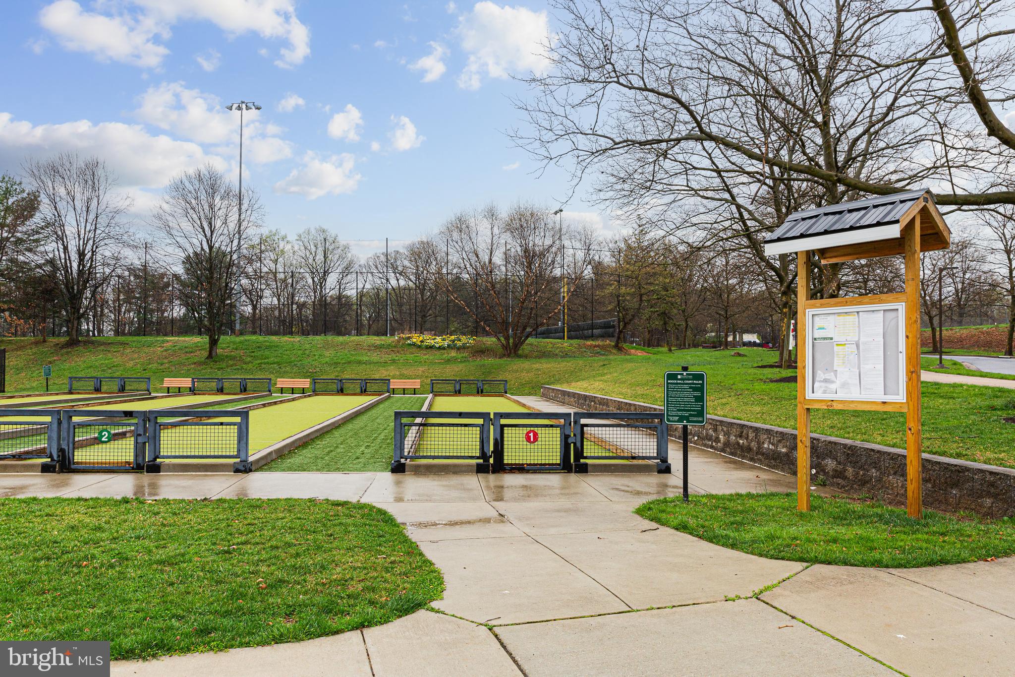 HOBBITS GLEN - Residential