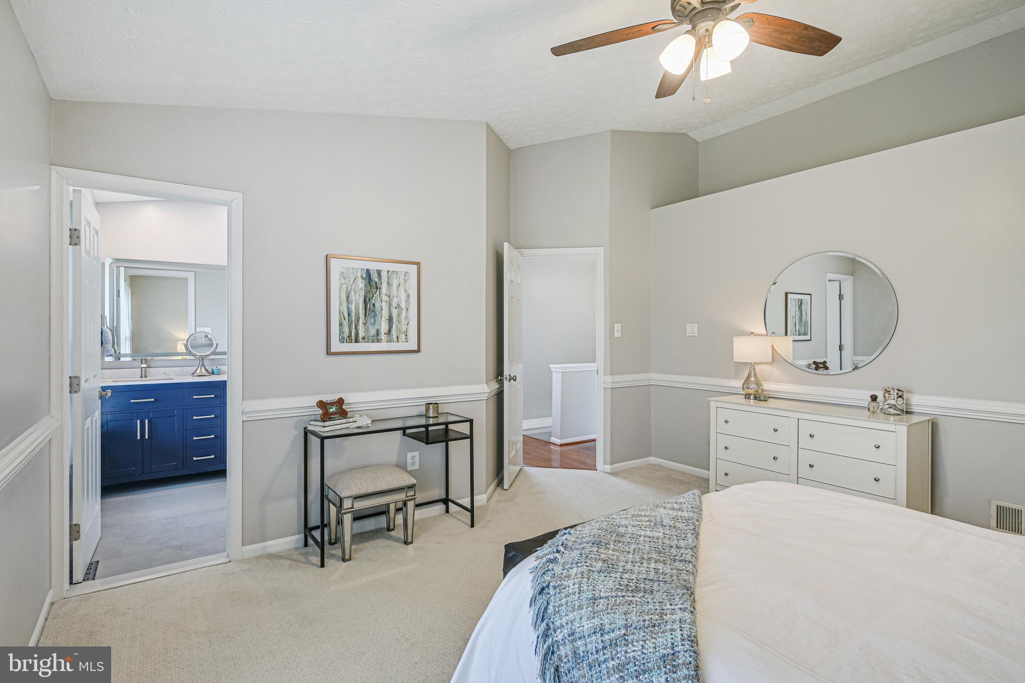 HOBBITS GLEN - Residential