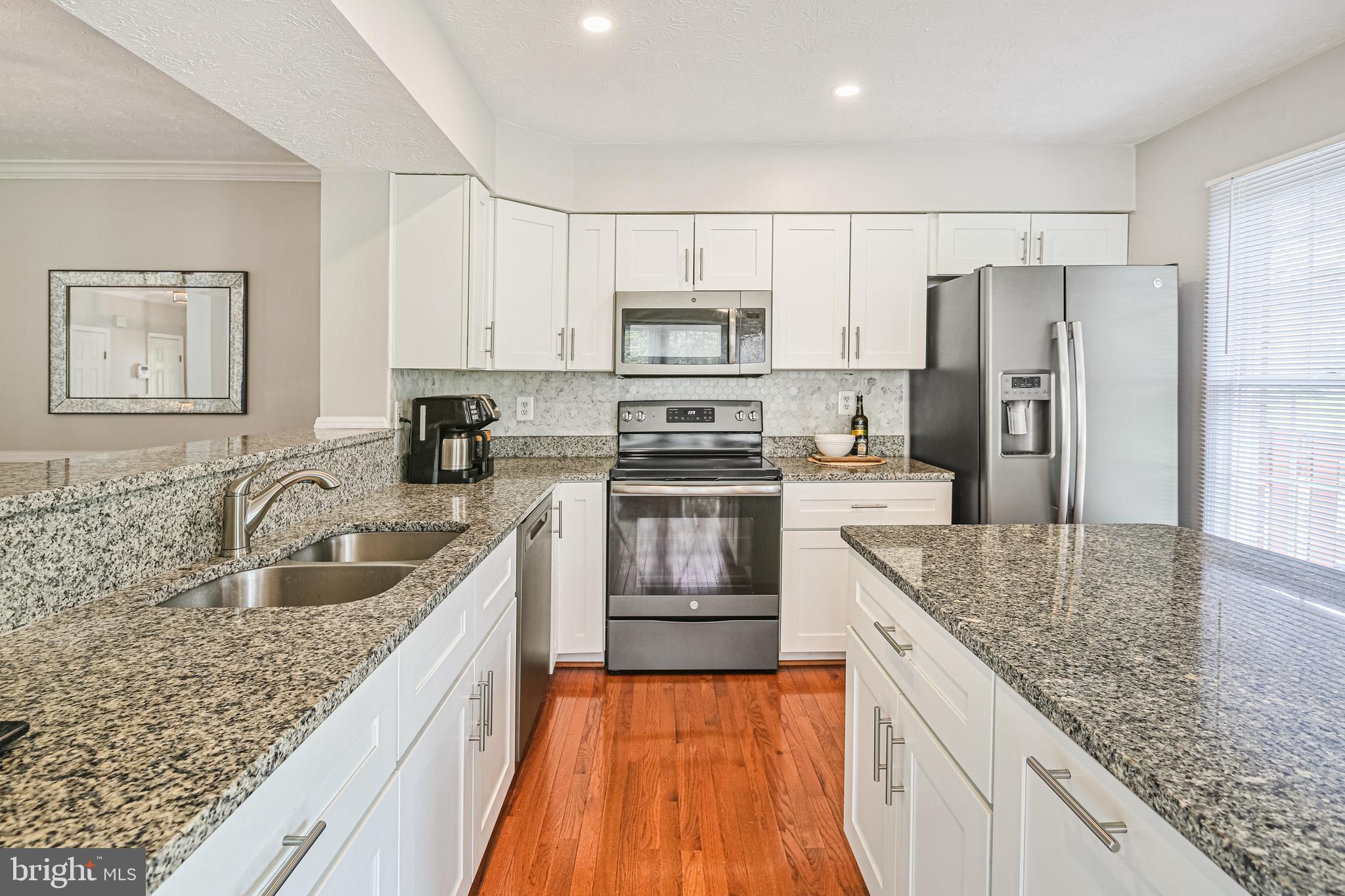 HOBBITS GLEN - Residential