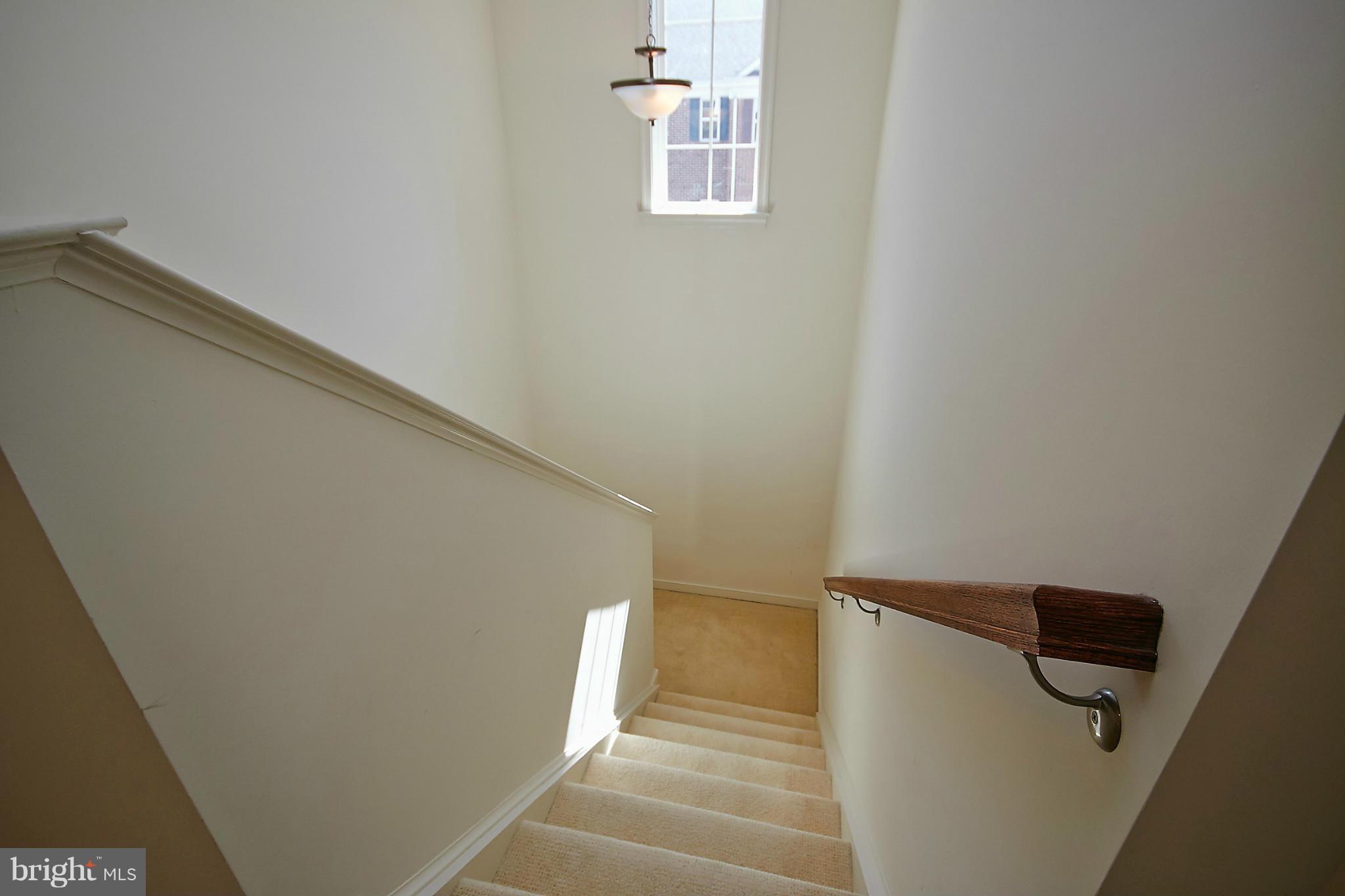 HUNTINGTON MEWS - Residential