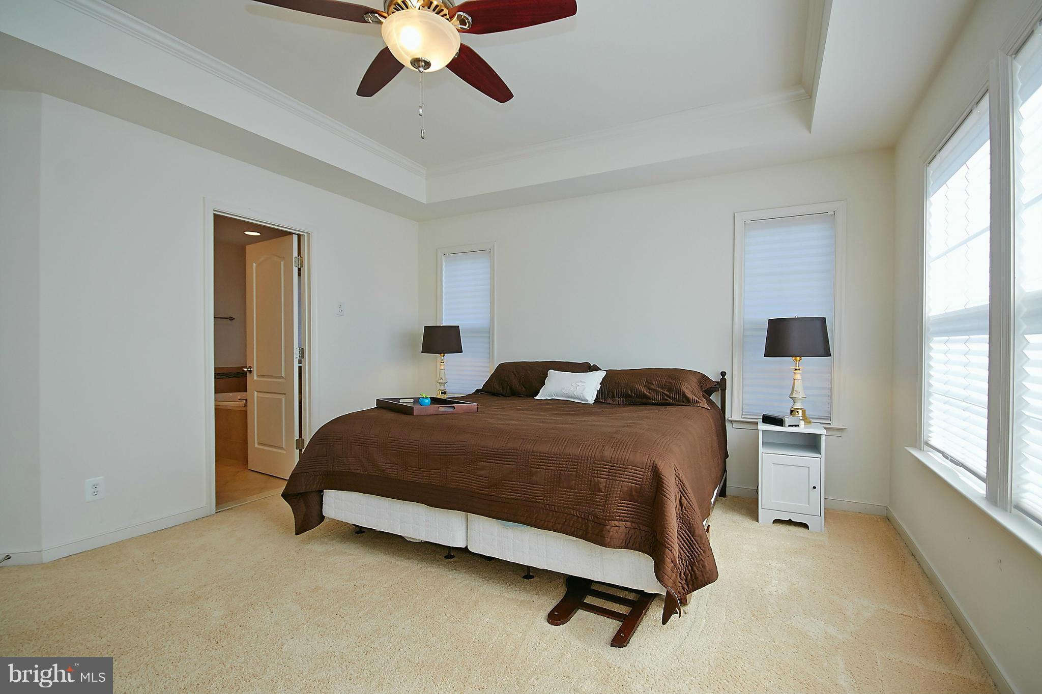 HUNTINGTON MEWS - Residential