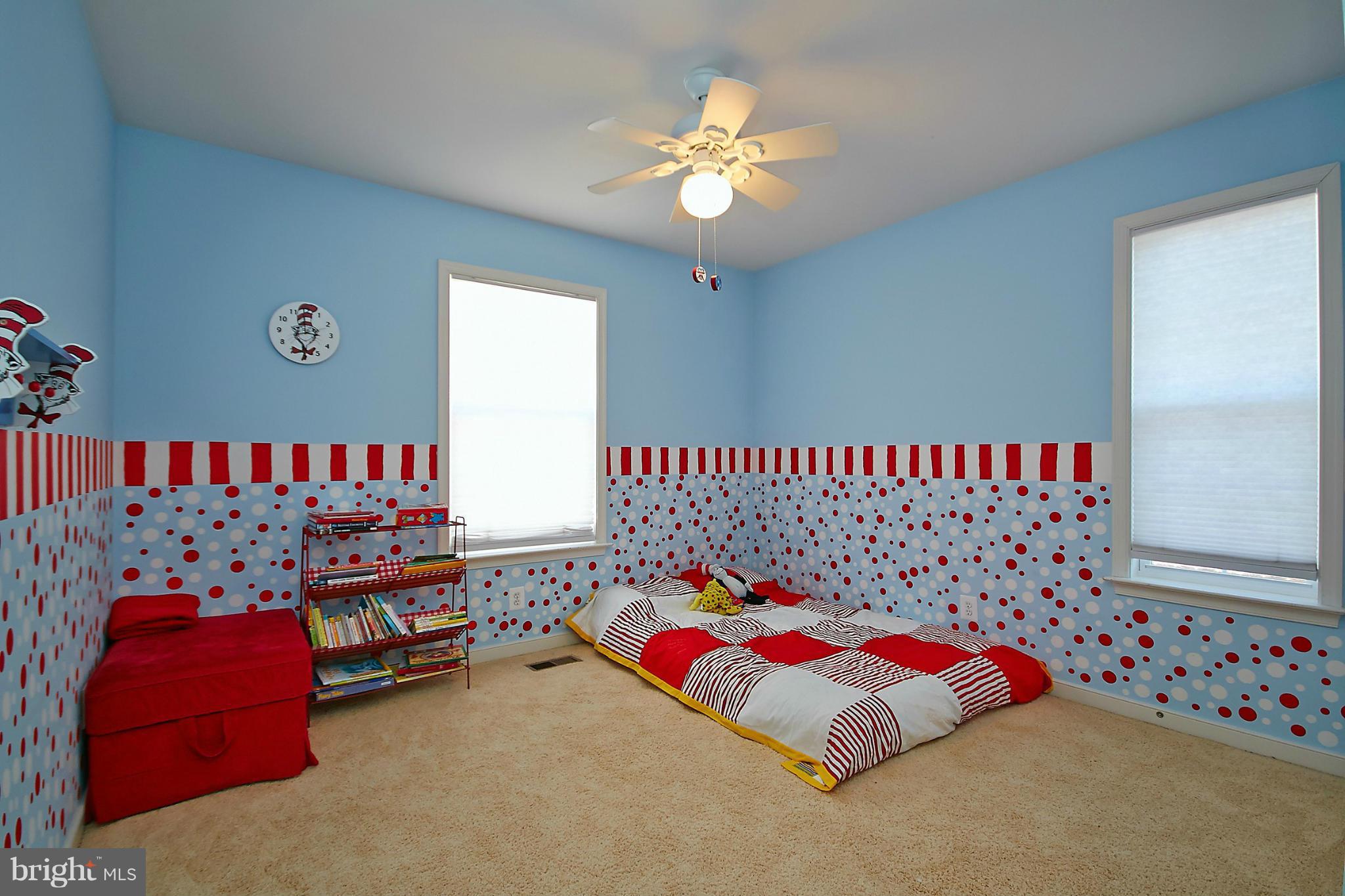 HUNTINGTON MEWS - Residential