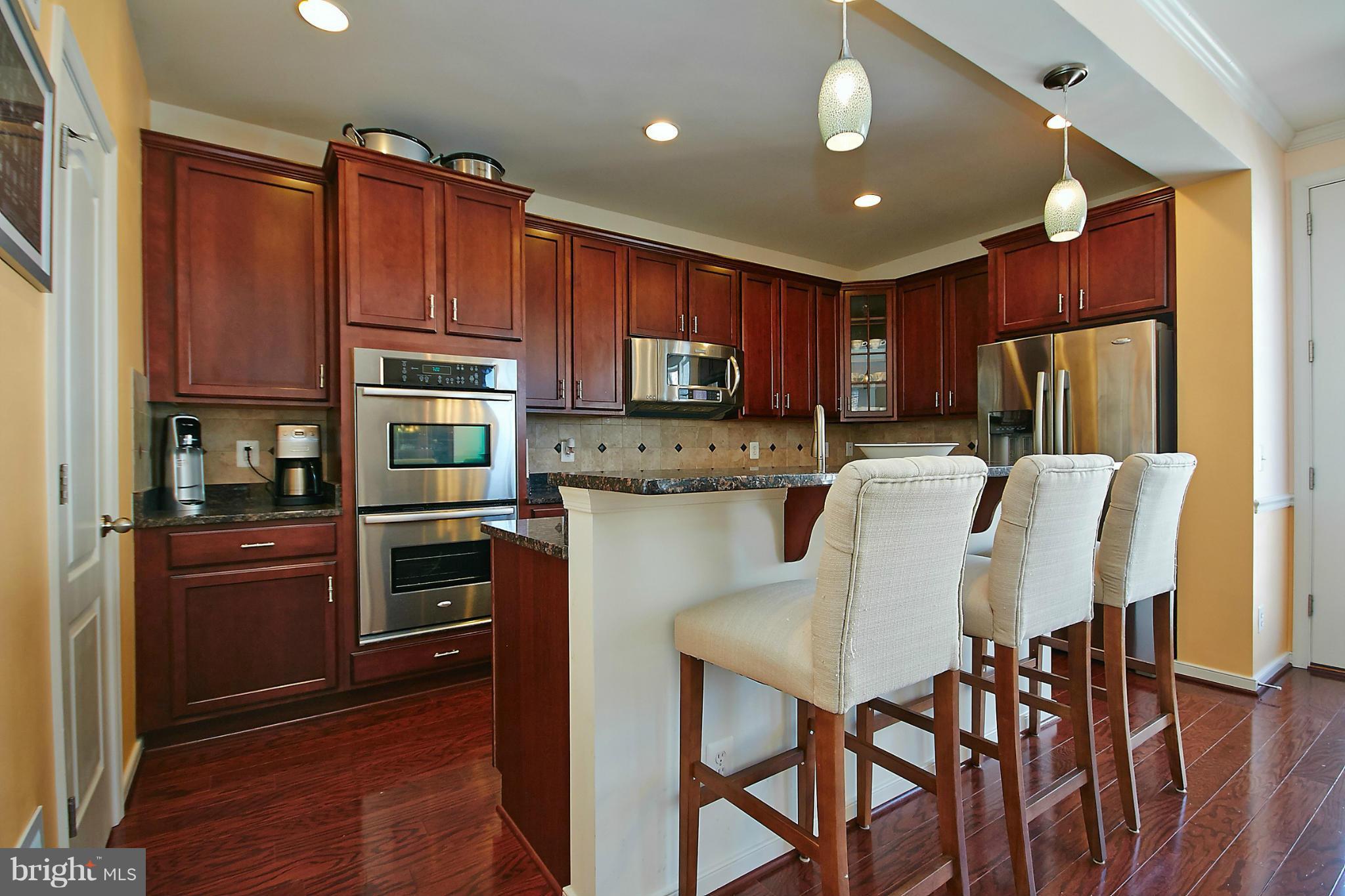 HUNTINGTON MEWS - Residential