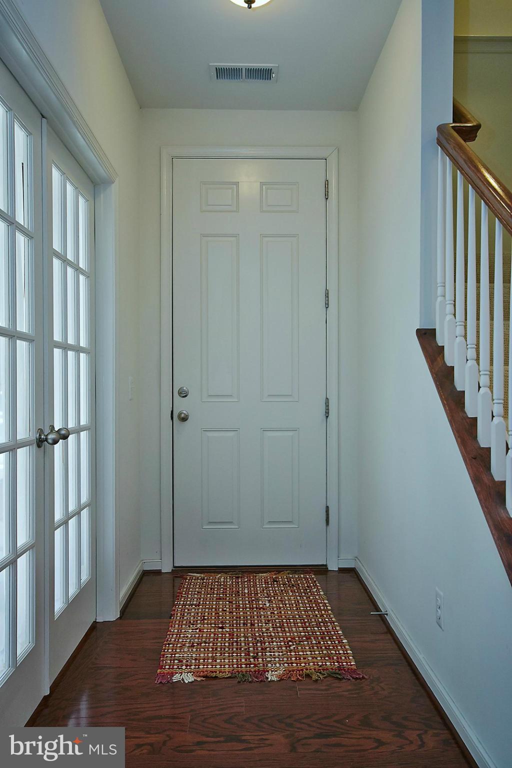 HUNTINGTON MEWS - Residential