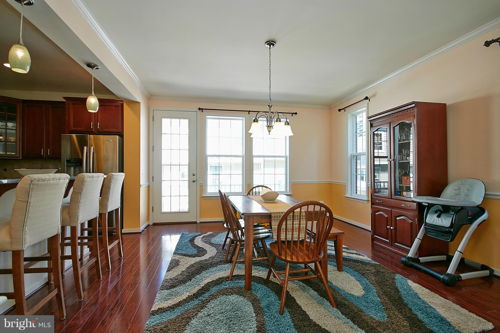 HUNTINGTON MEWS - Residential