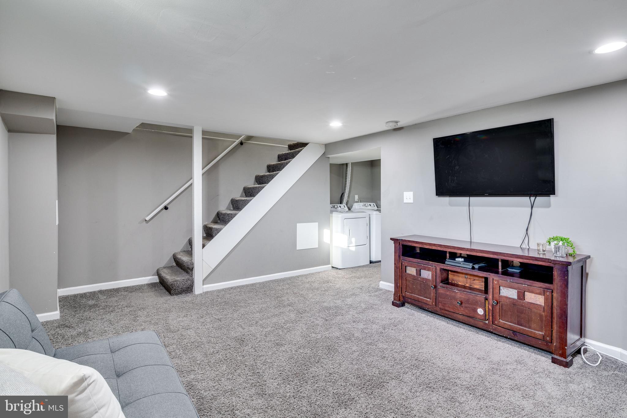 RAMBLEWOOD - Residential