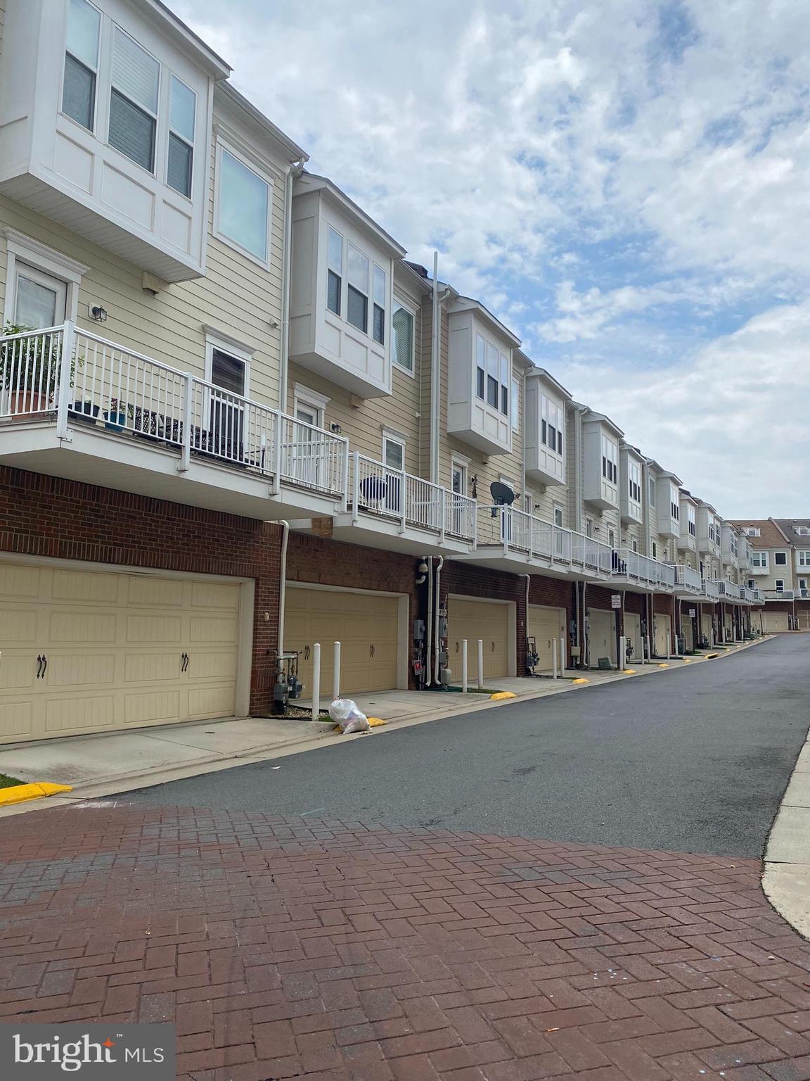 METROWEST - Residential Lease