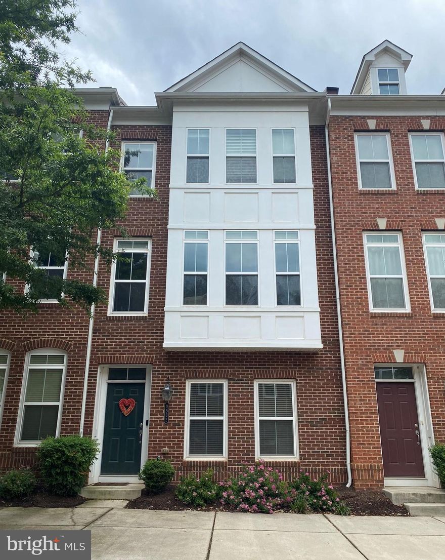 A fabulous townhome in MetroWest. Located just 3-4 minutes' walk from the Vienna Metro Station! Well maintained, and in great condition. Move in ready. 
Open and spacious, with high ceilings throughout, 3 levels, 4 bedrooms, 3.5 baths, 2 car garage, a gourmet kitchen w/ balcony. Available for move in on 7/1/22. No pets and no smoking. Online application is available. To qualify every applicant needs to have a GOOD or higher credit score, and a proof of income of $120K between max 2 salaries. Please contact listing agent with any questions or to schedule a showing.