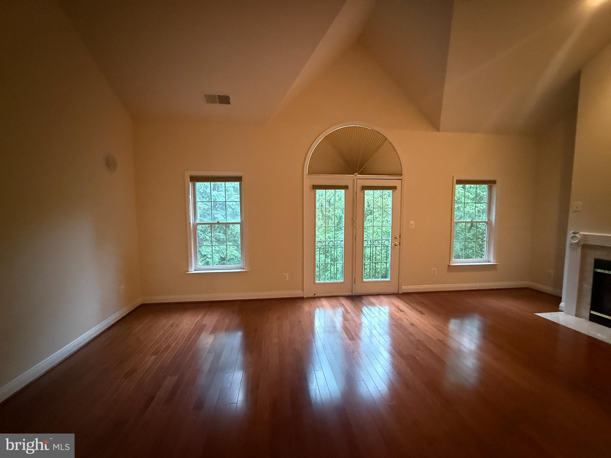 PALISADES PARK - Residential