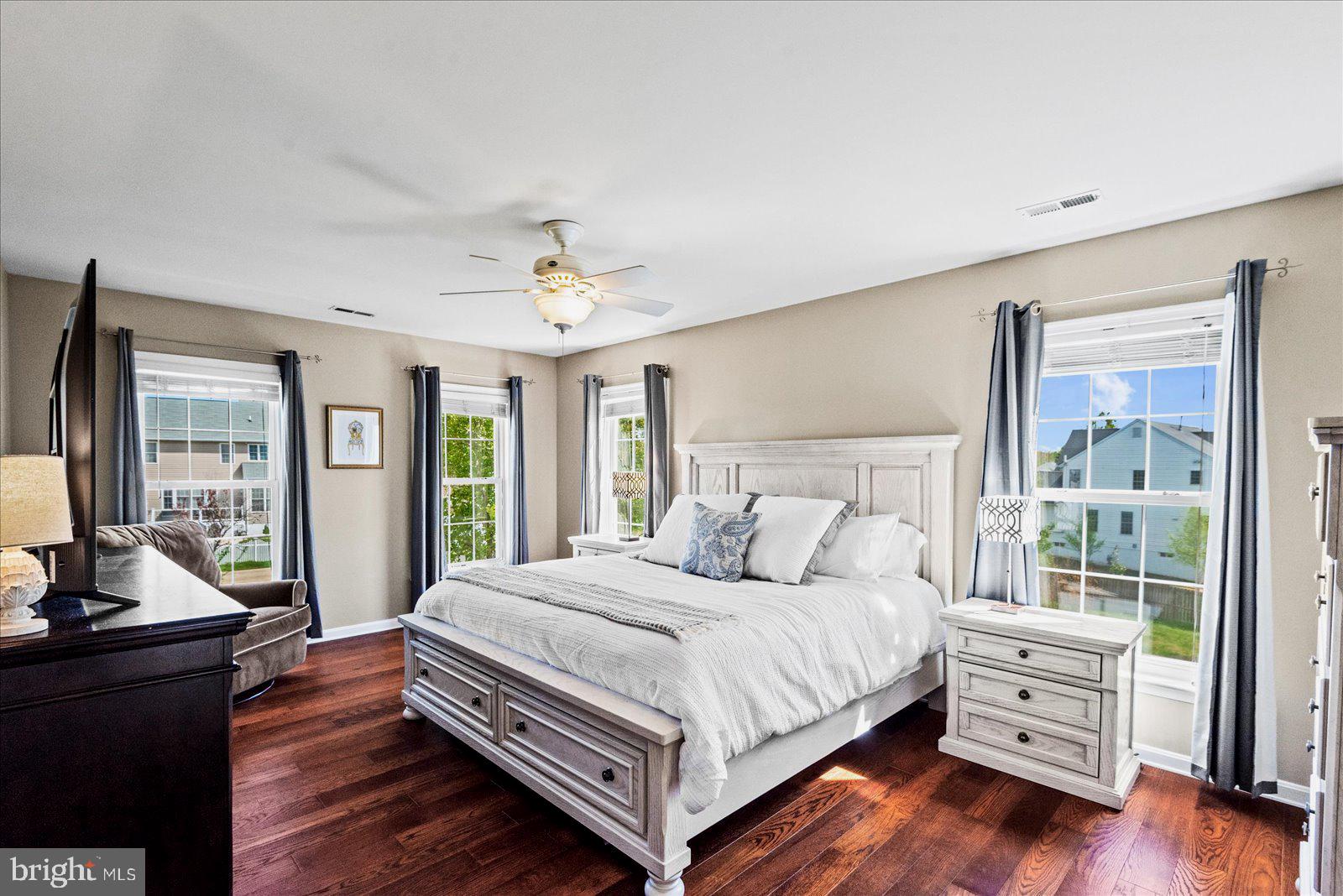 STAFFORD LAKES VILLAGE - Residential