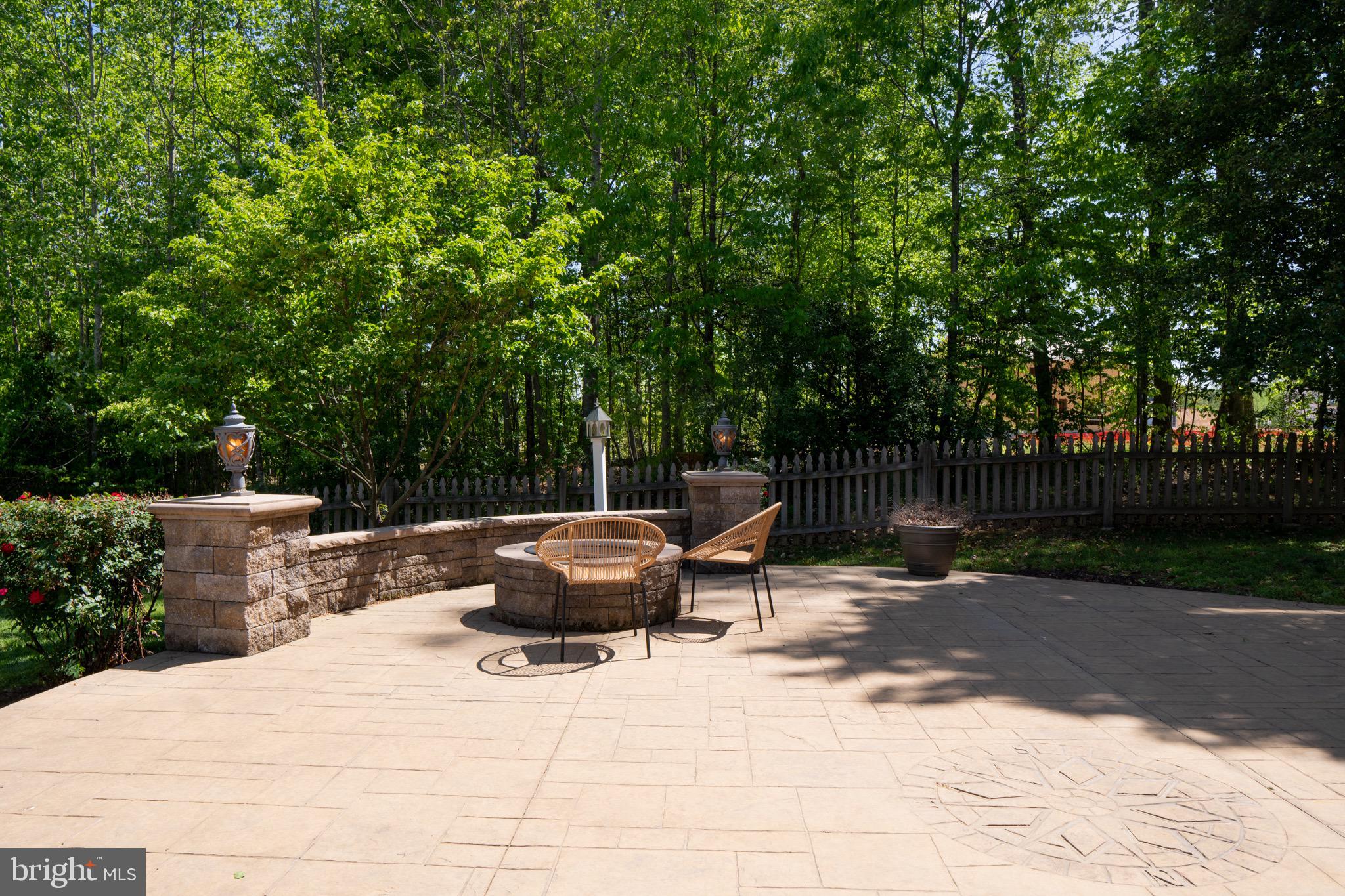 STAFFORD LAKES VILLAGE - Residential