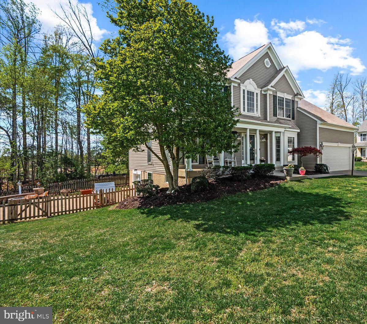 STAFFORD LAKES VILLAGE - Residential