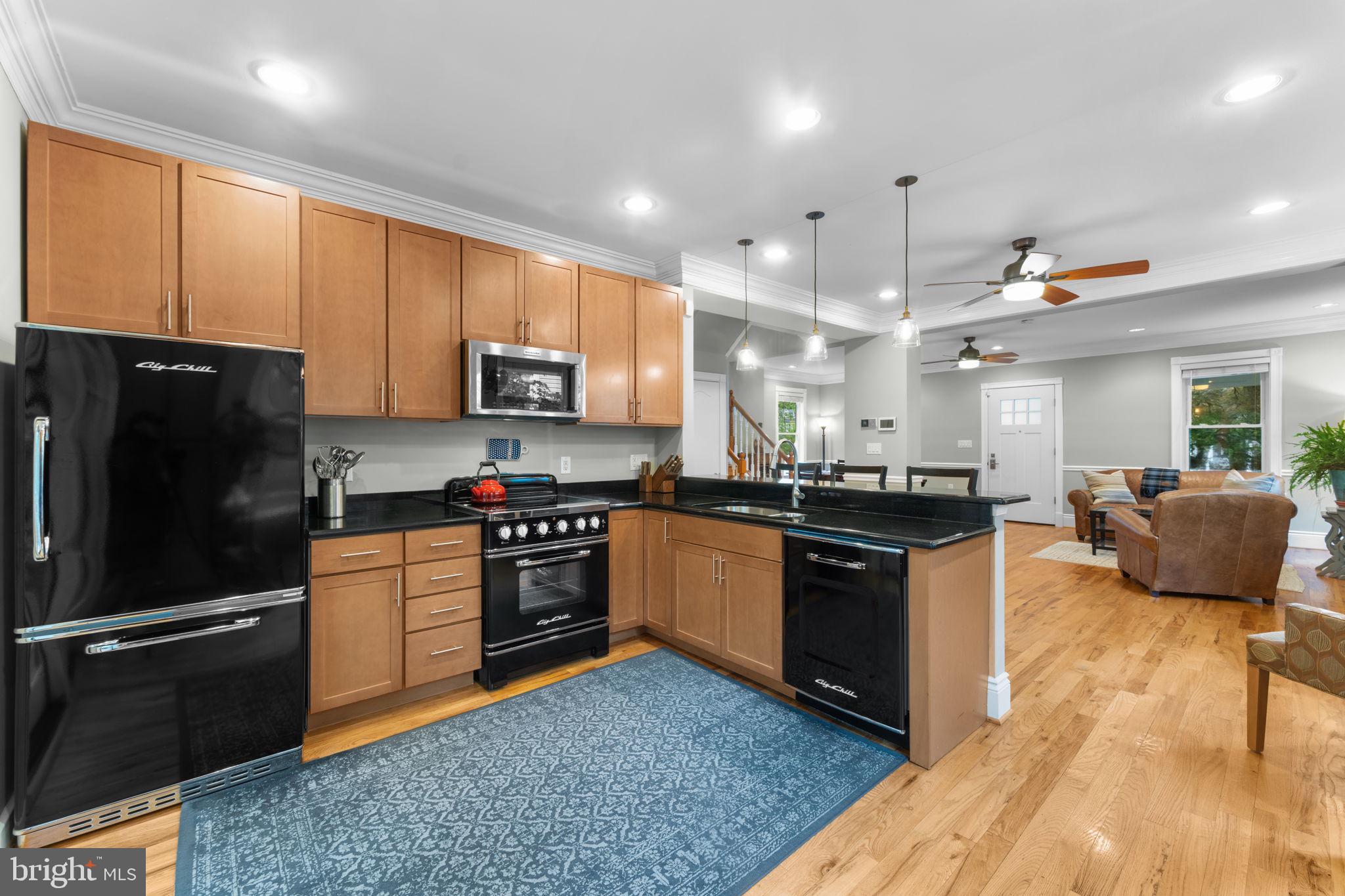 16TH STREET HEIGHTS - Residential