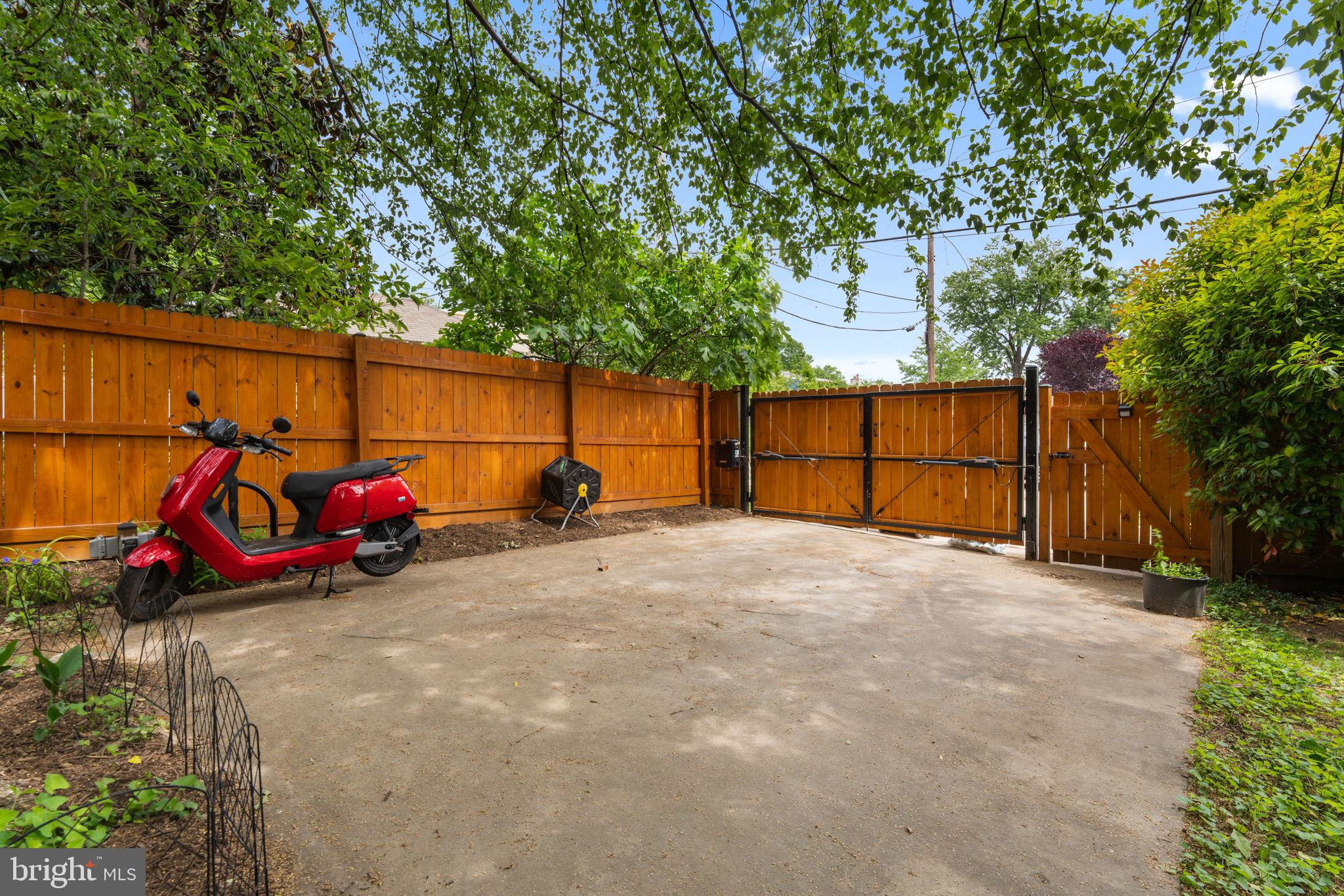 16TH STREET HEIGHTS - Residential