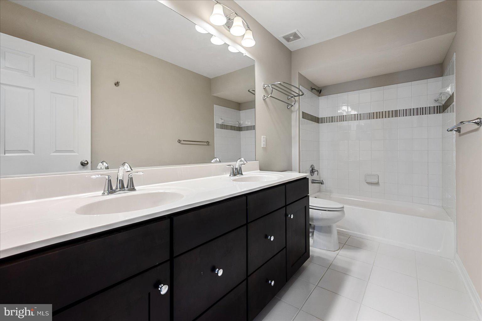 LEELAND - Residential