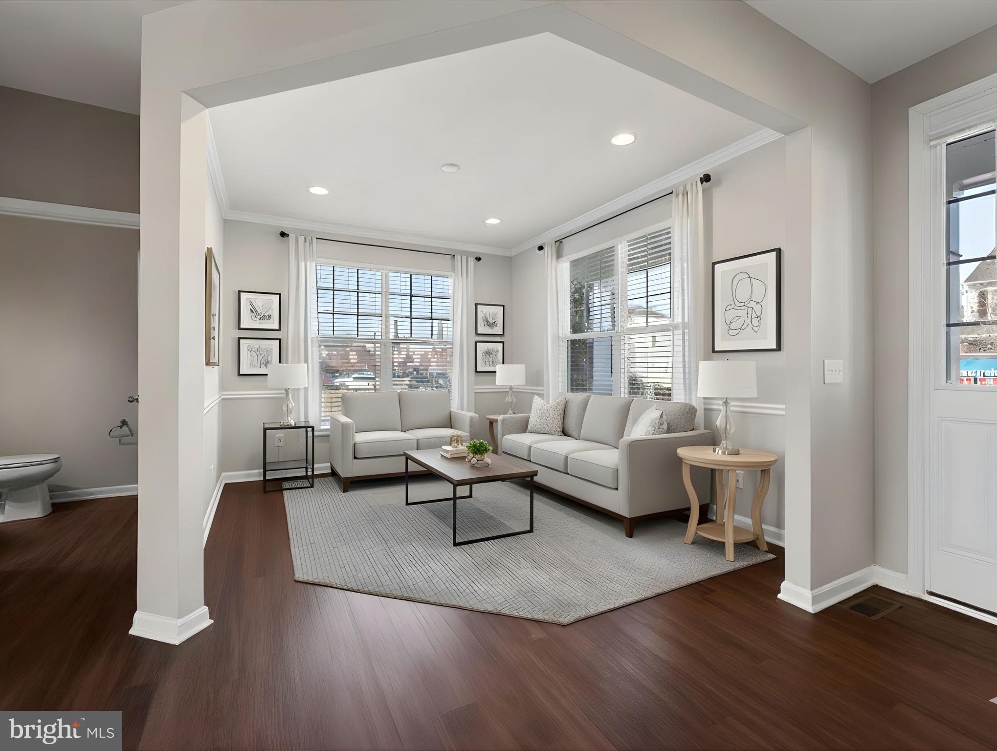 100 SILVER COMET COURT