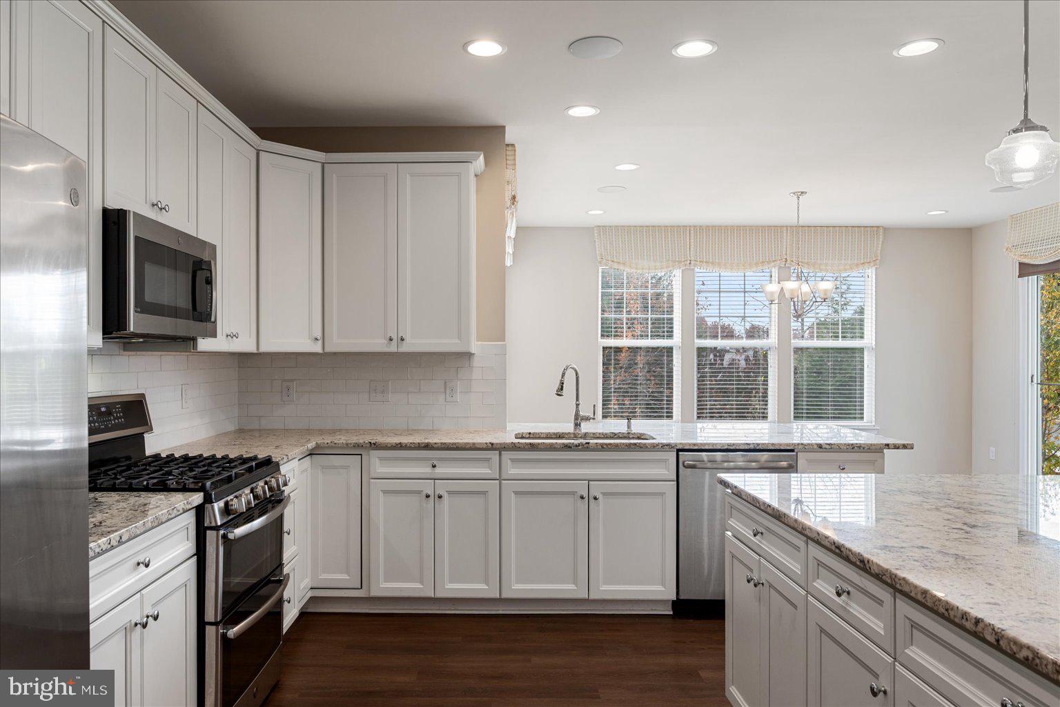 LEELAND - Residential