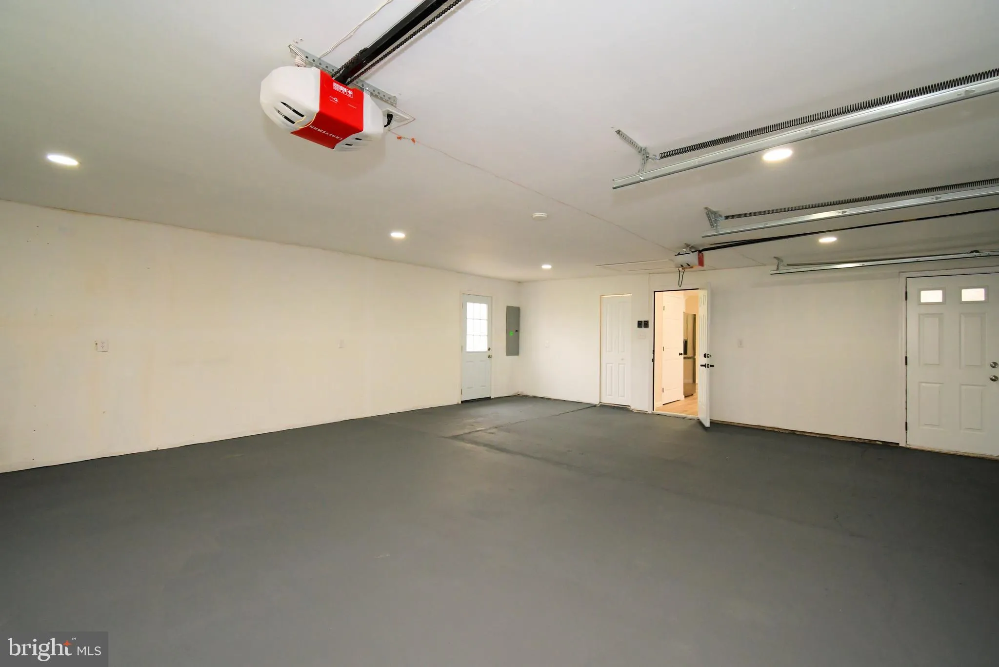 Levittown, Pennsylvania 19057, United States, 3 Bedrooms Bedrooms, ,2 BathroomsBathrooms,Residential,Pending,103541