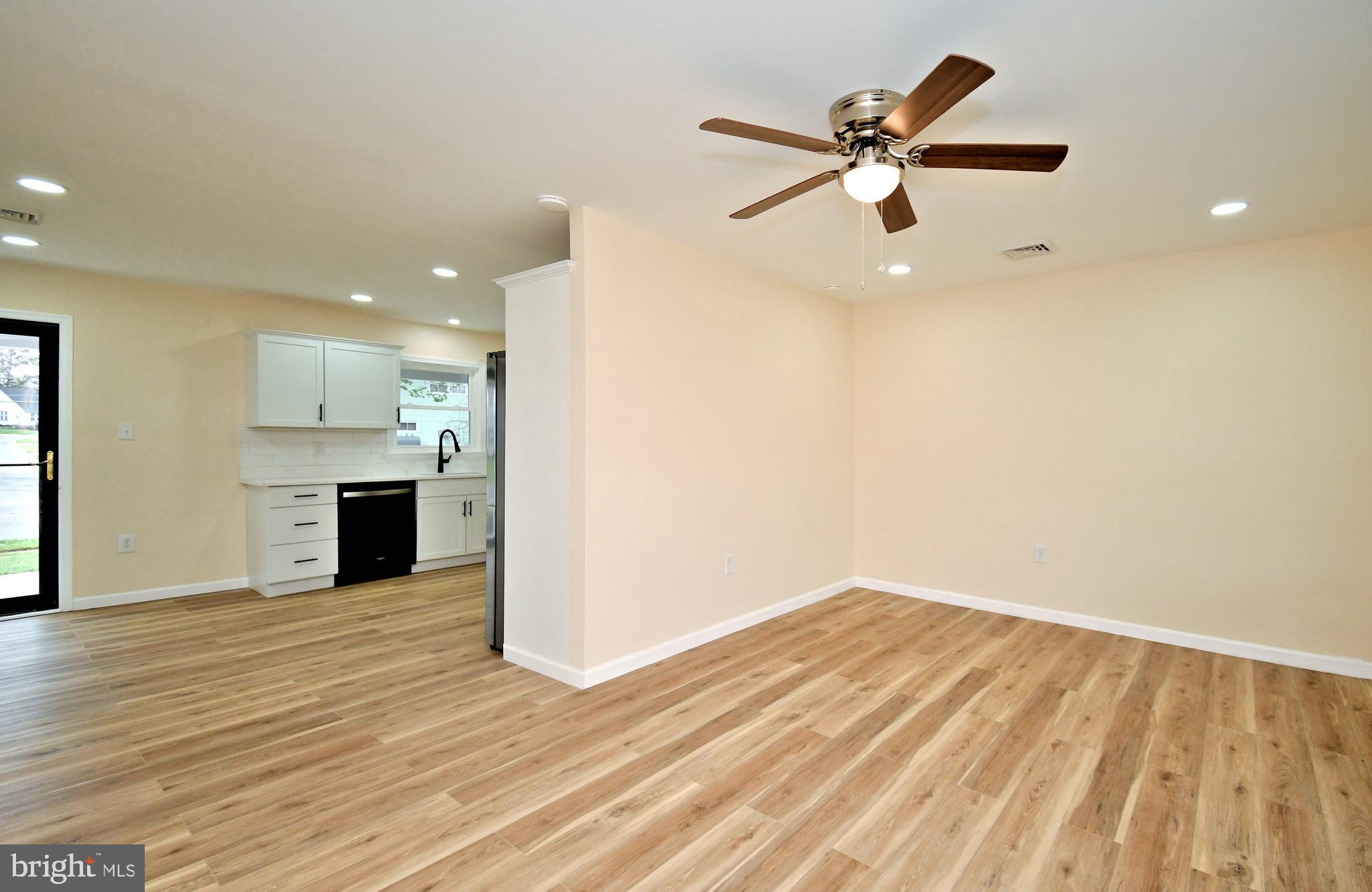 INDIAN CREEK - Residential