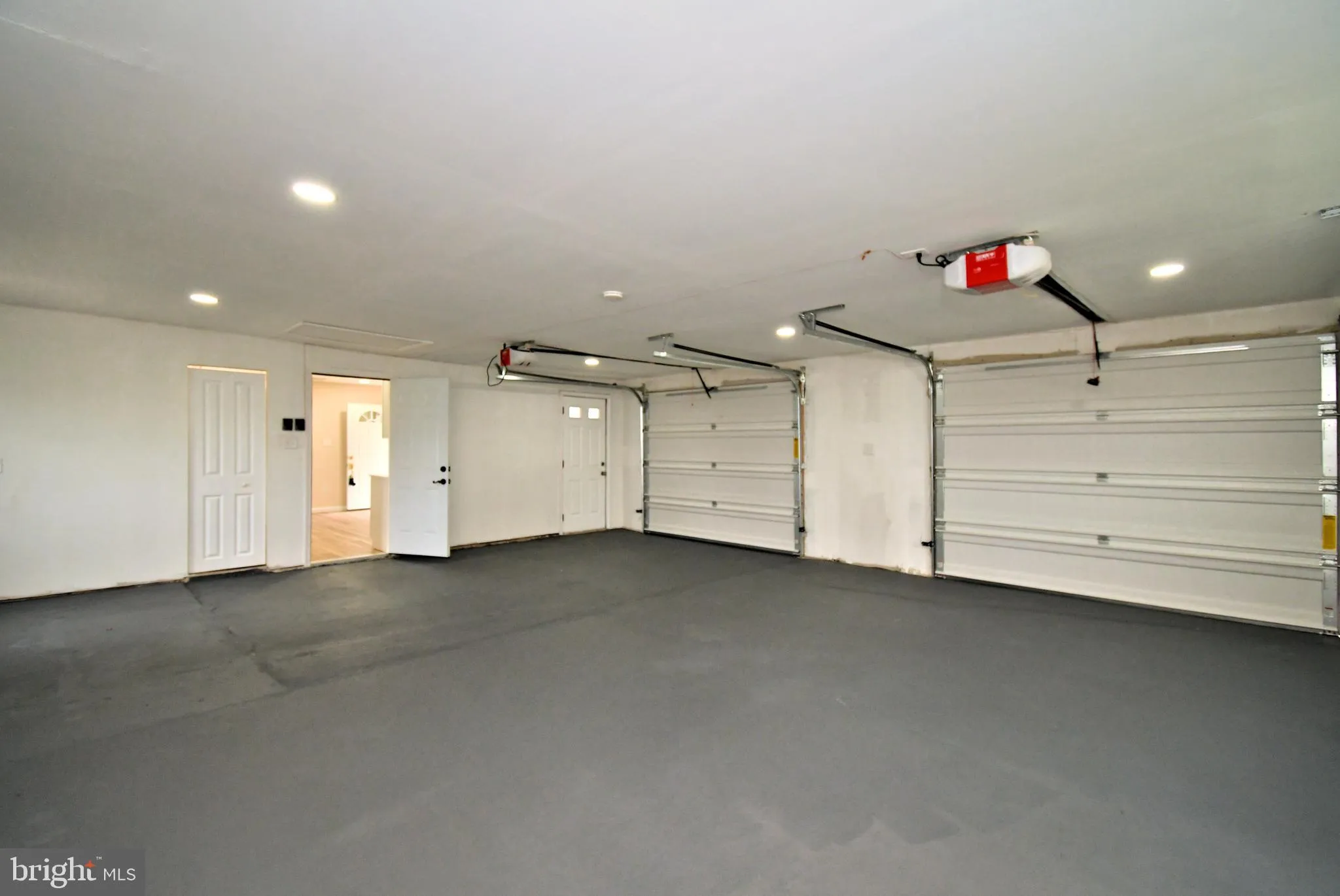 Levittown, Pennsylvania 19057, United States, 3 Bedrooms Bedrooms, ,2 BathroomsBathrooms,Residential,Pending,103541