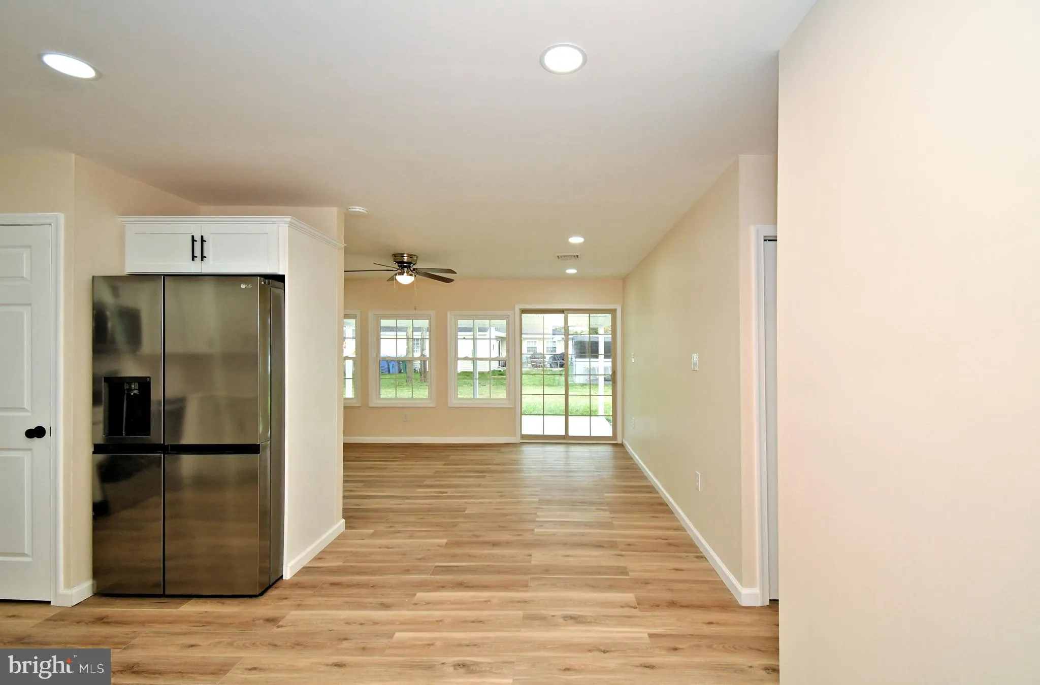 Levittown, Pennsylvania 19057, United States, 3 Bedrooms Bedrooms, ,2 BathroomsBathrooms,Residential,Pending,103541