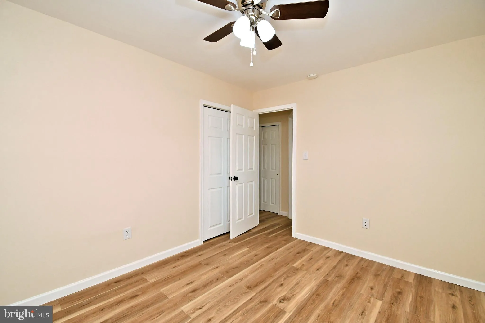 Levittown, Pennsylvania 19057, United States, 3 Bedrooms Bedrooms, ,2 BathroomsBathrooms,Residential,Pending,103541