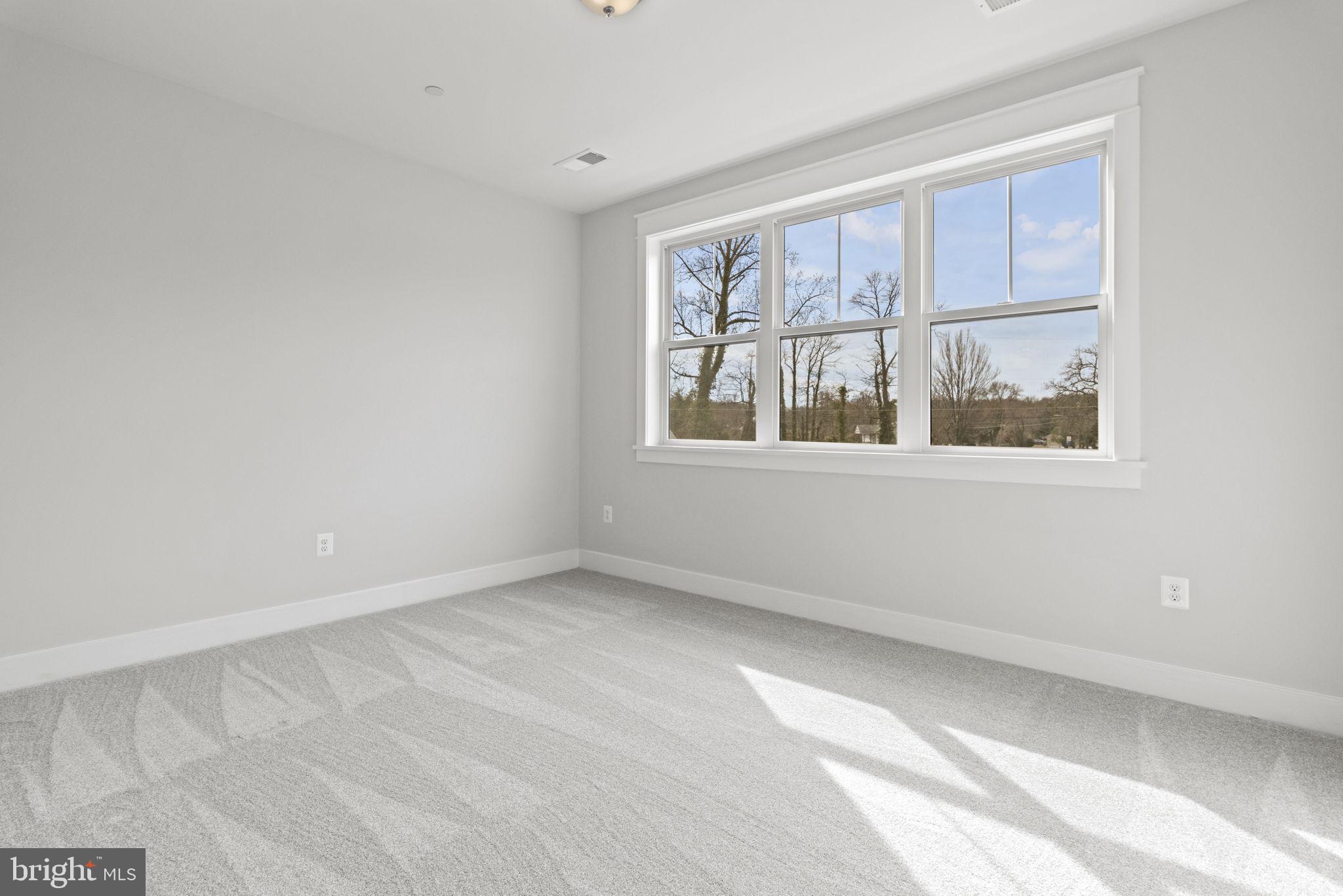 MILL CREEK LANDING - Residential