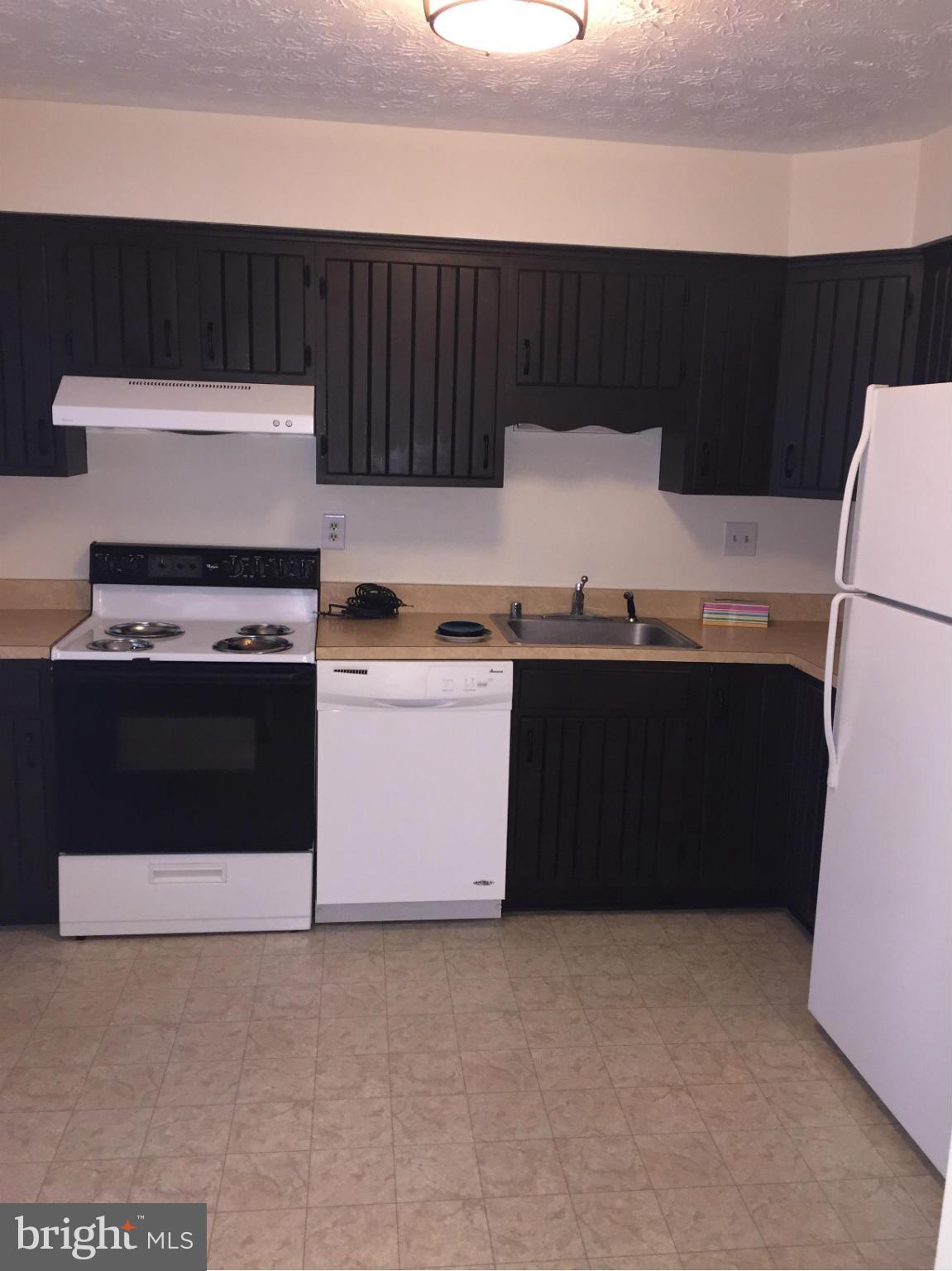 GREENVIEW VILLAGE - Residential Lease