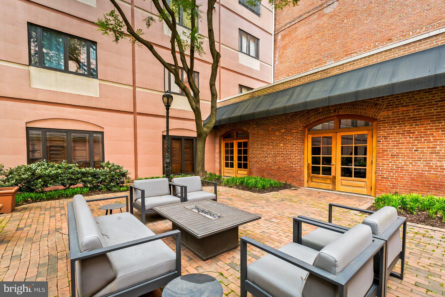 FELLS POINT HISTORIC DISTRICT - Residential