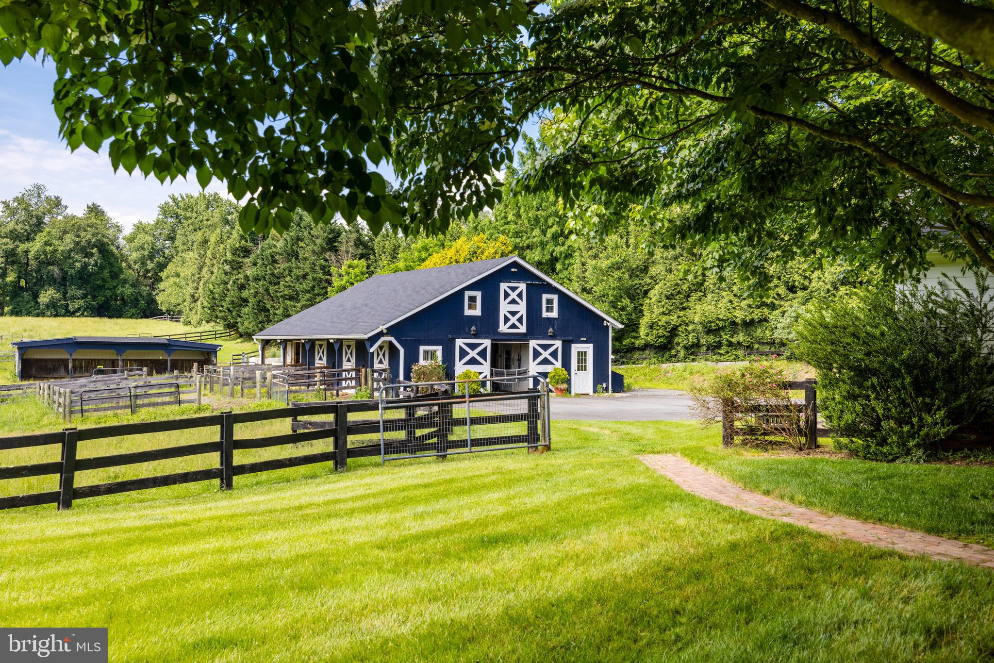 FORESTVILLE - Residential