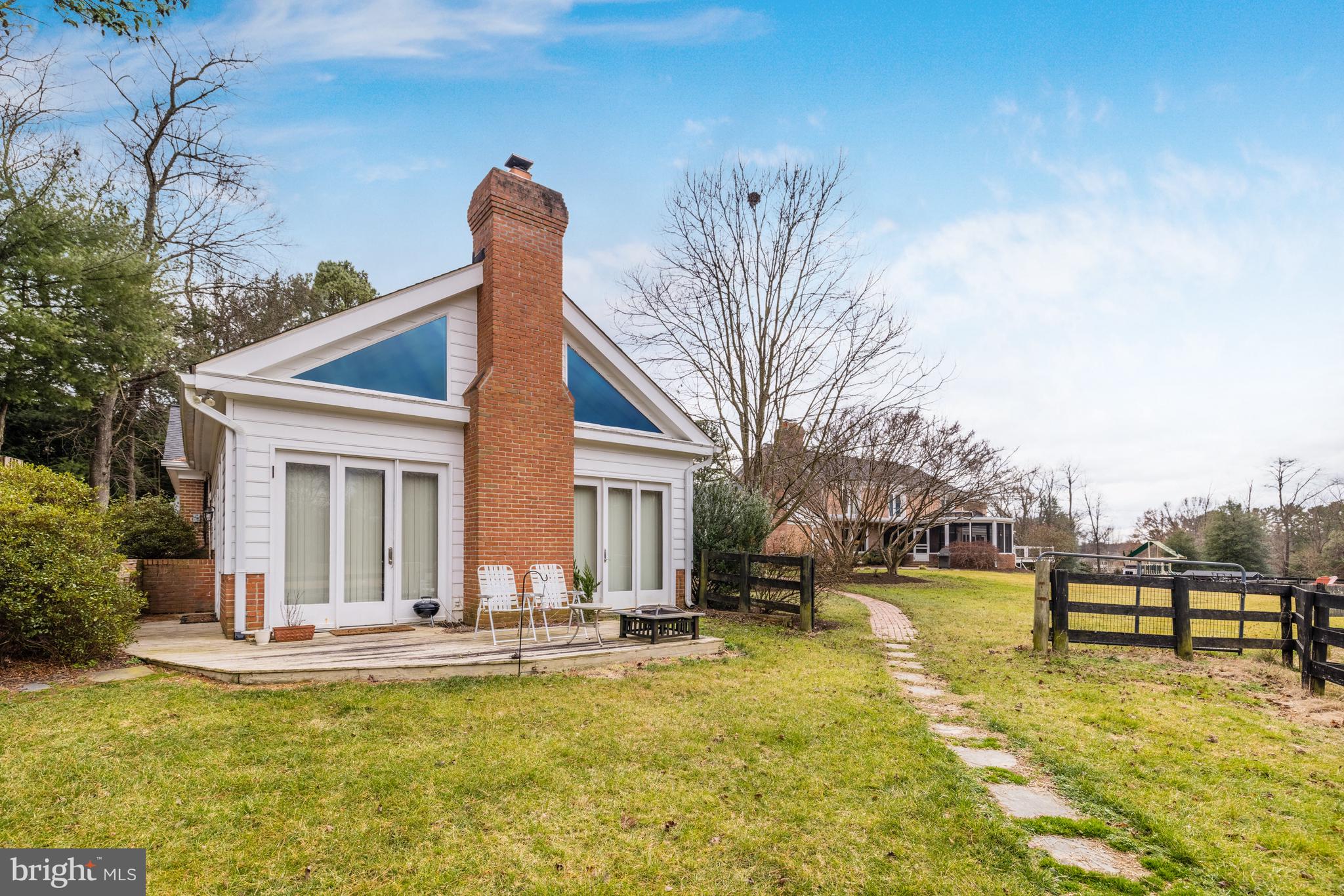 FORESTVILLE - Residential