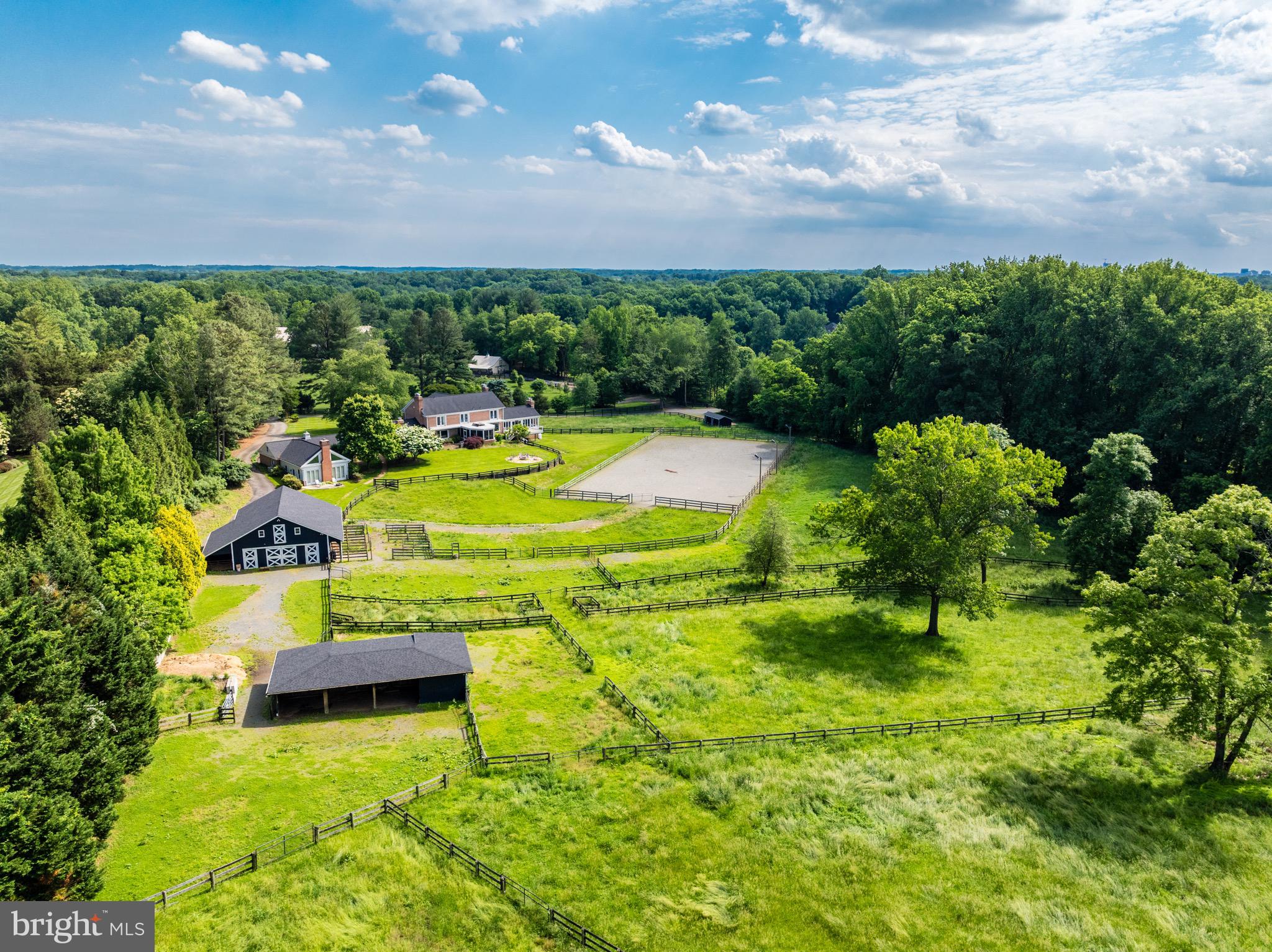 FORESTVILLE - Residential